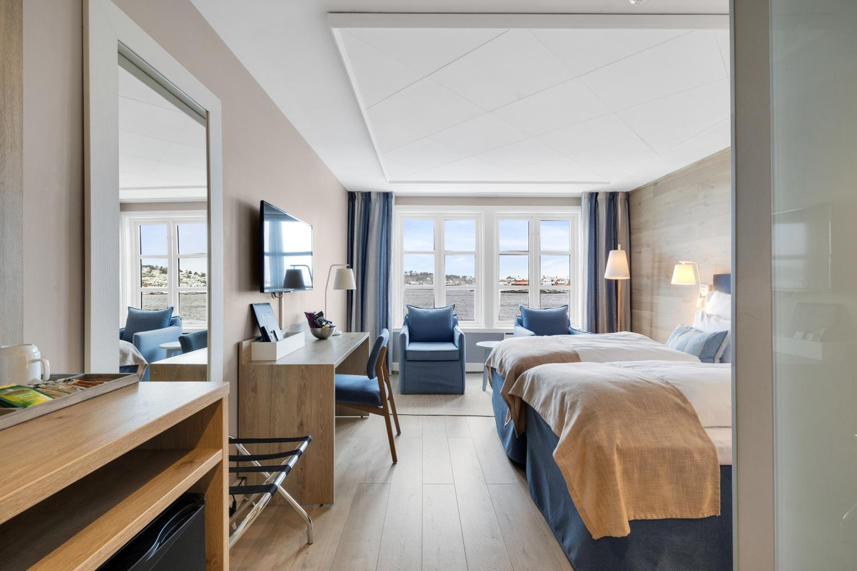 Superior Double or Twin Room with Sea View - Photo 2