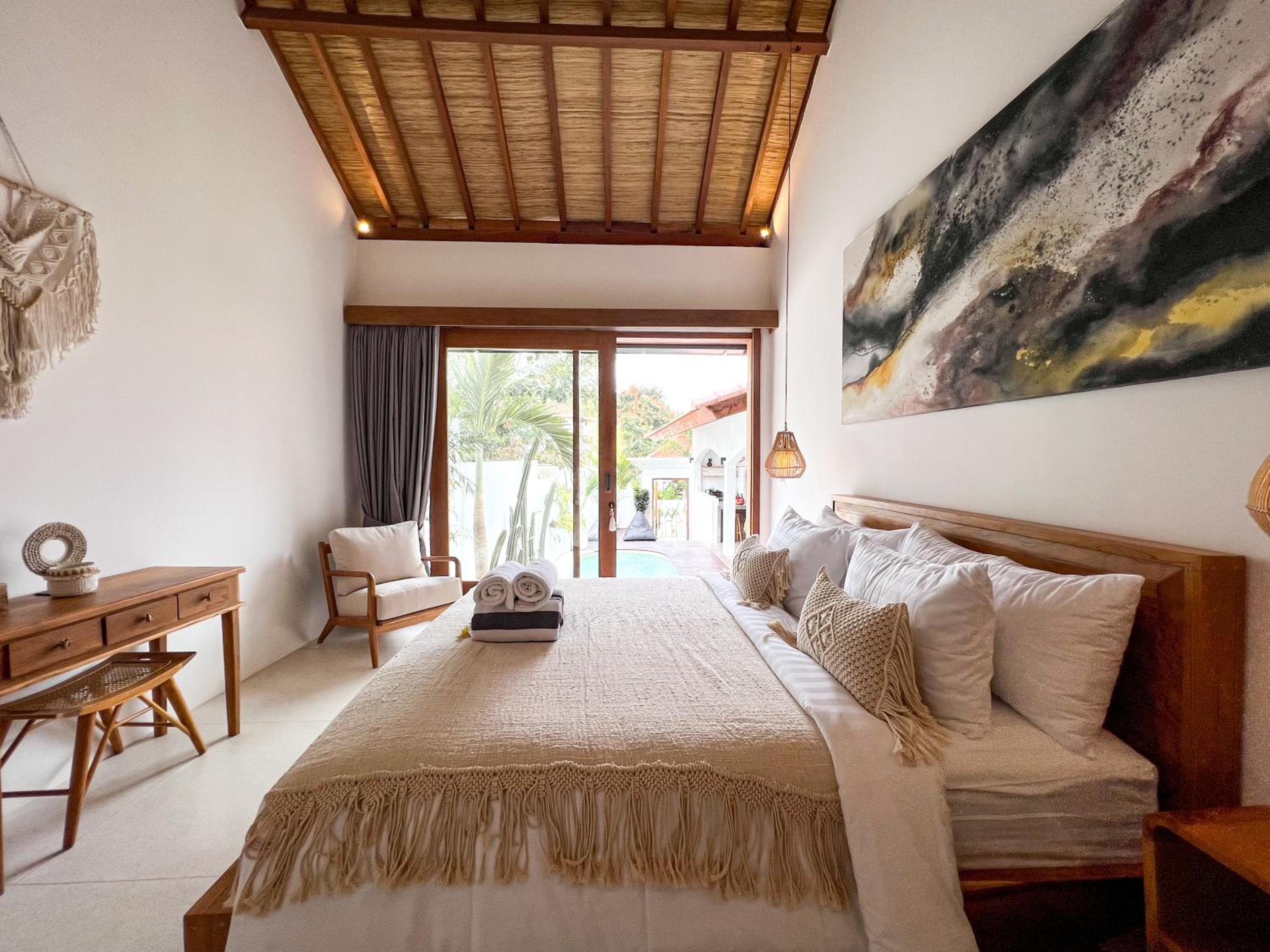 Two-Bedroom Villa - Photo 11