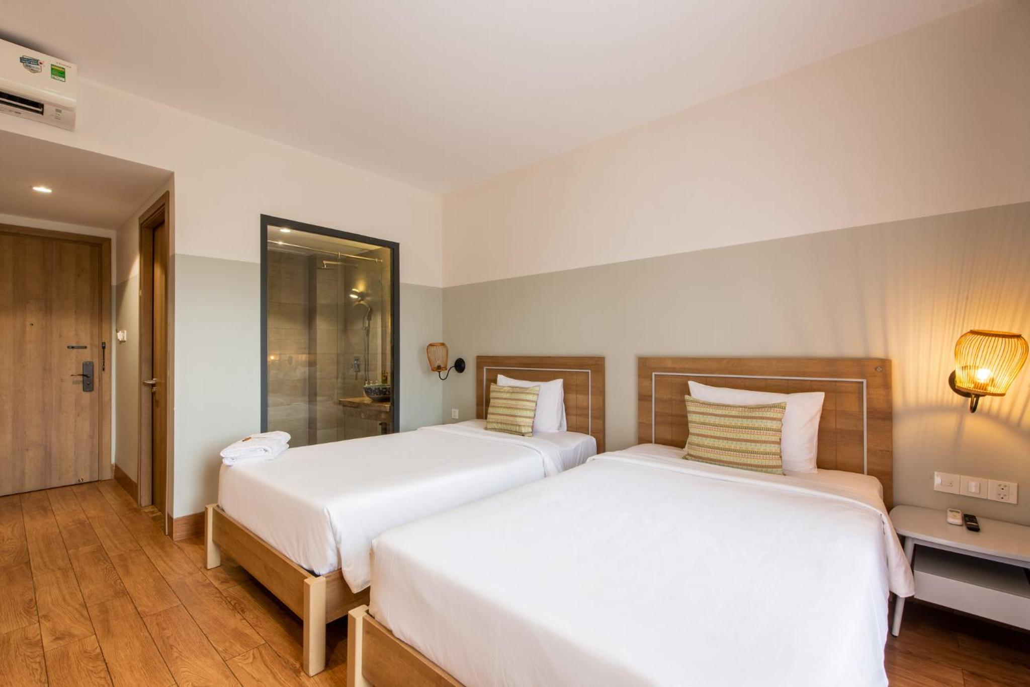 Twin Room with Balcony
