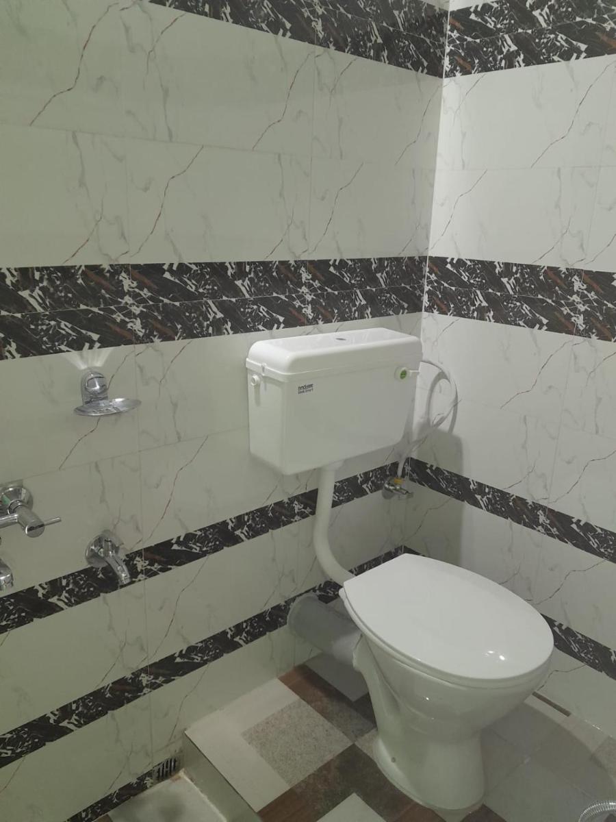 Double or Twin Room with Extra Bed photo 2