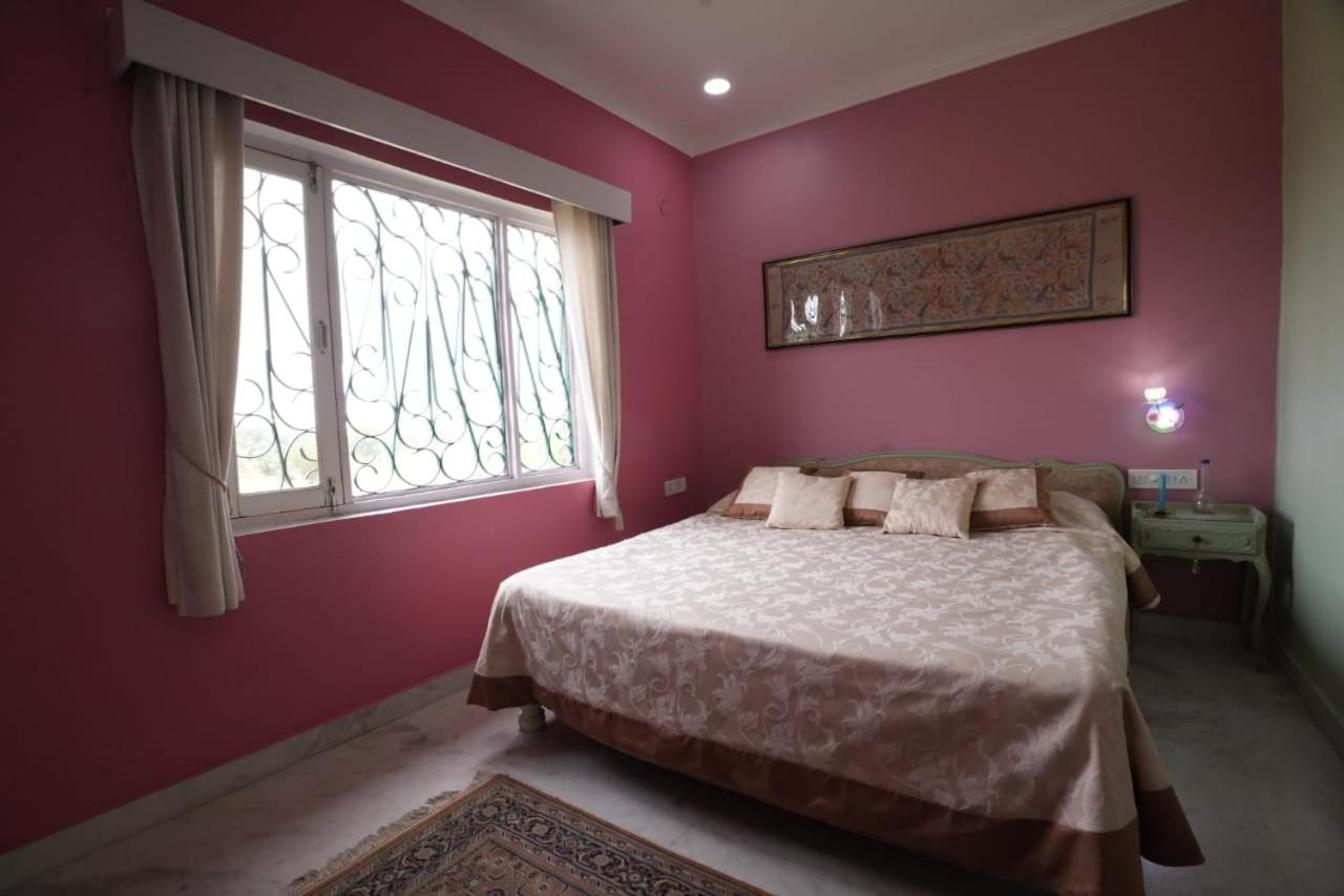 Deluxe Double Room with Shower - Photo 6