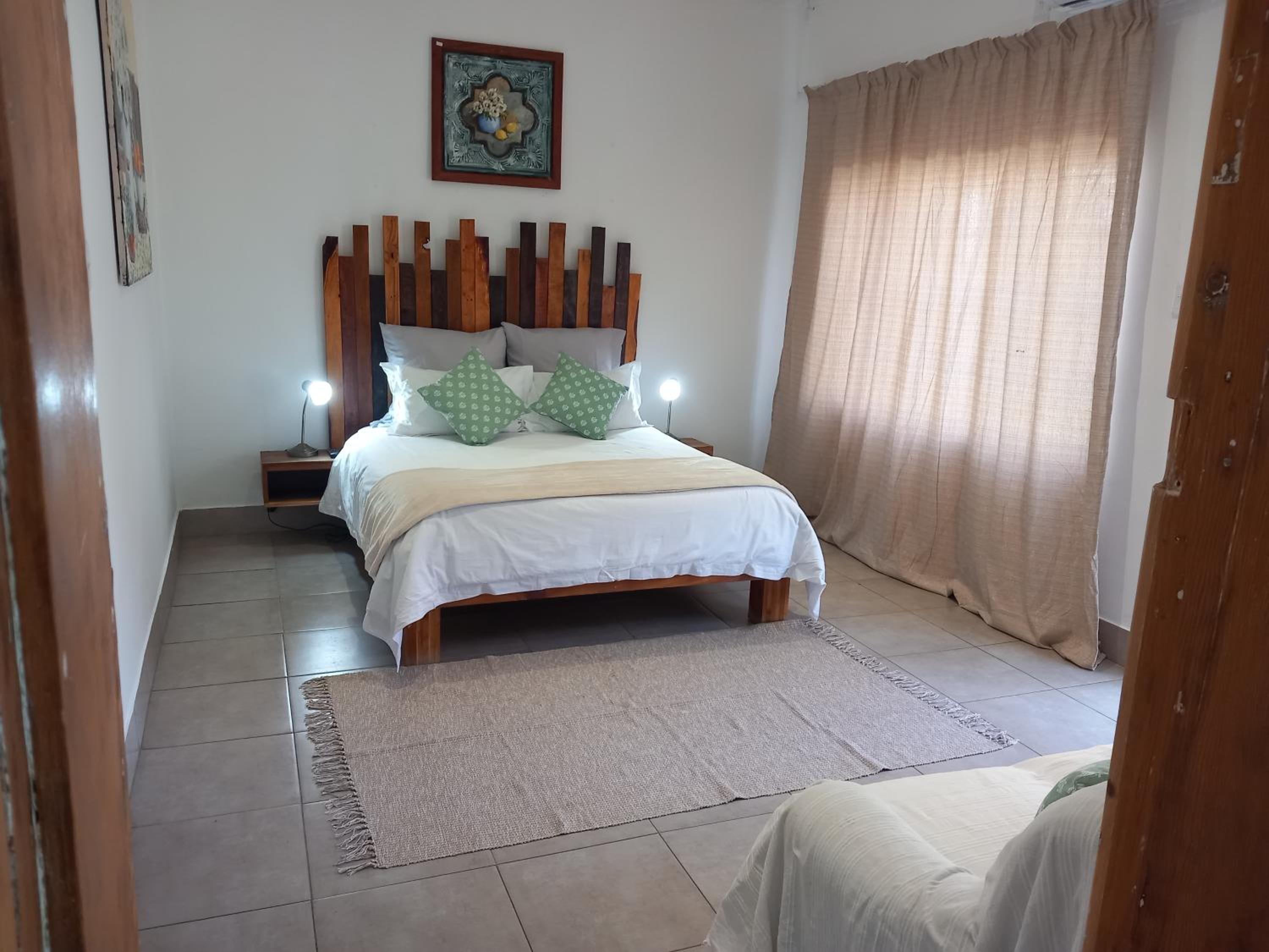 Queen Room with Garden View