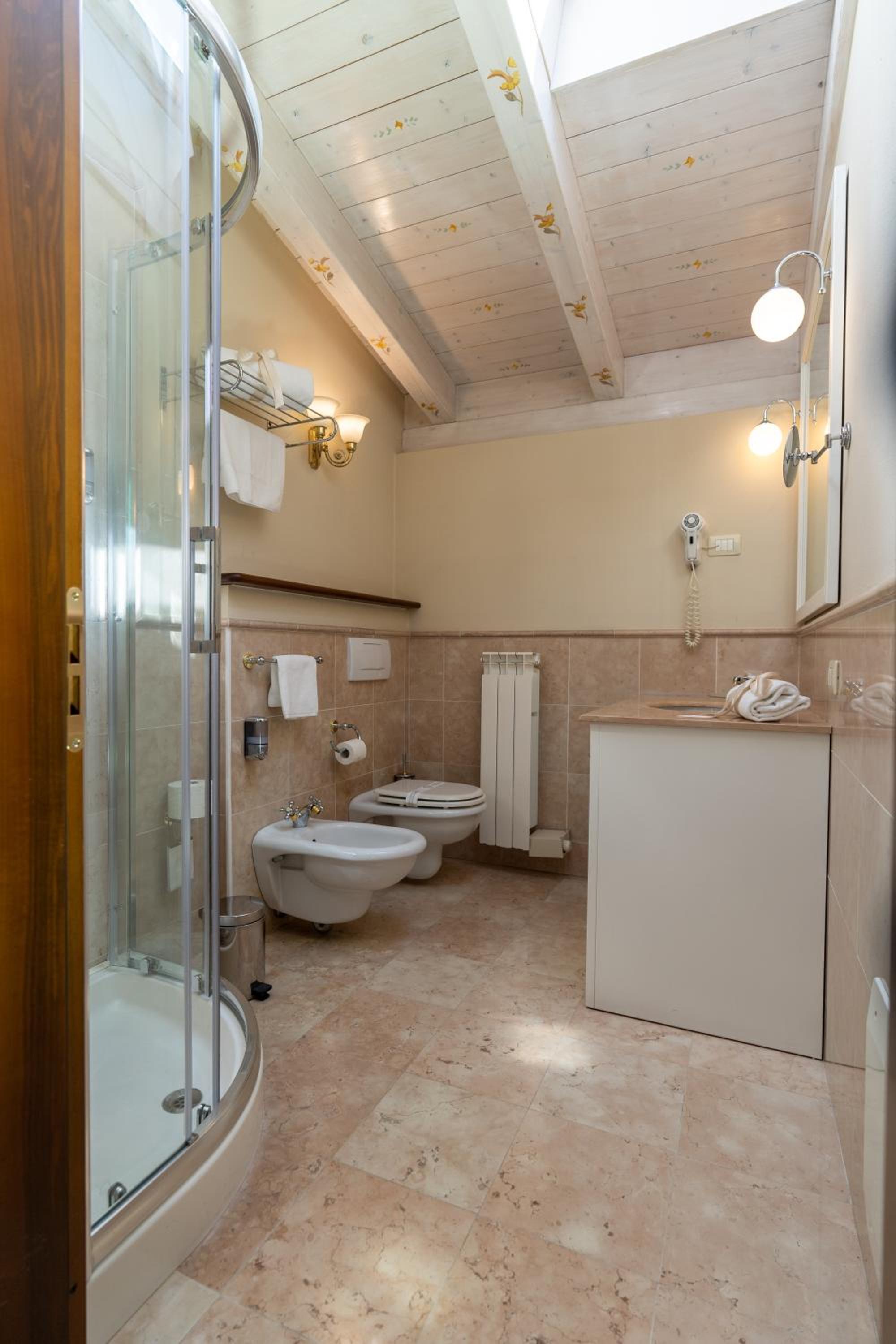 Suite photo 2
