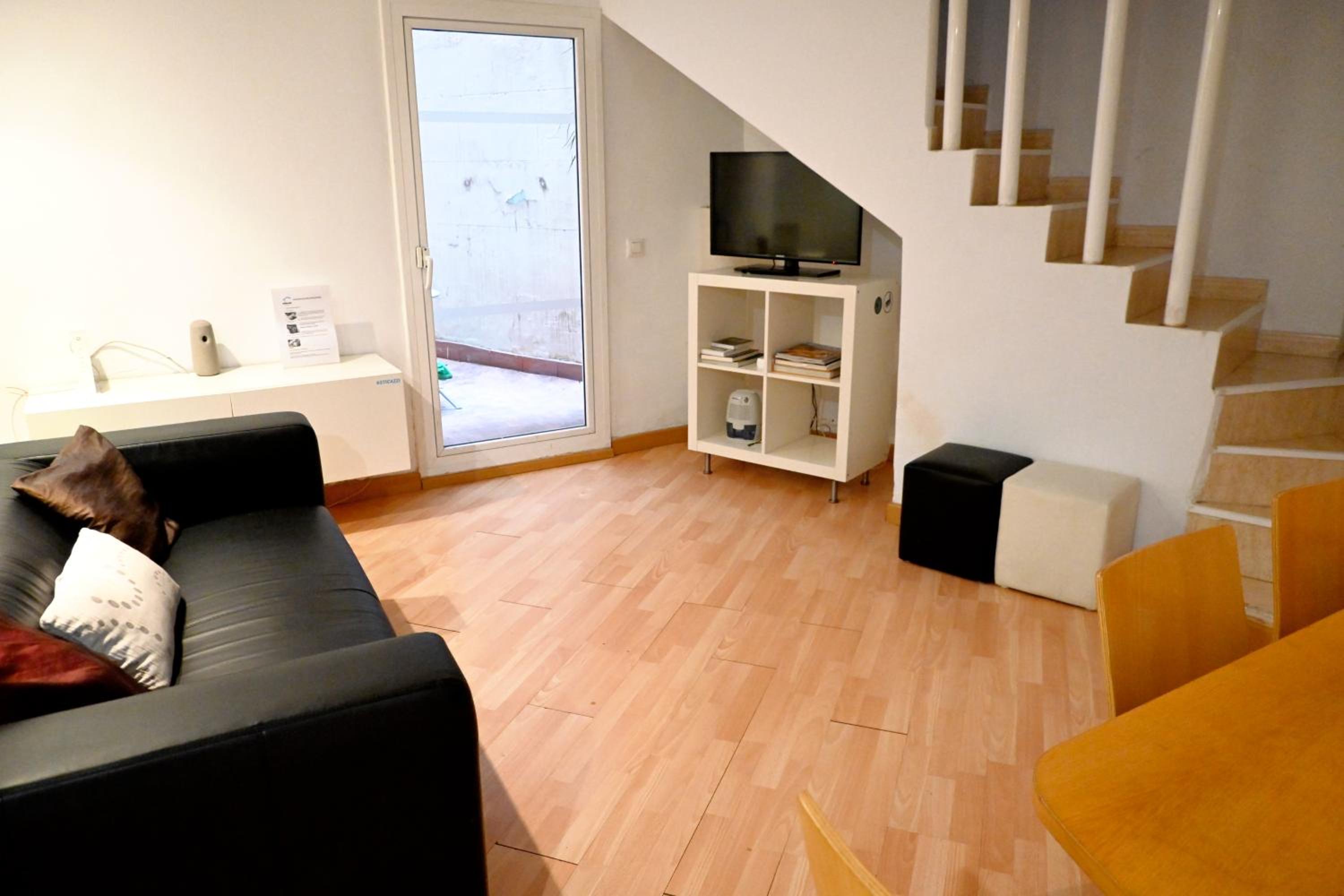 Apartment photo 2