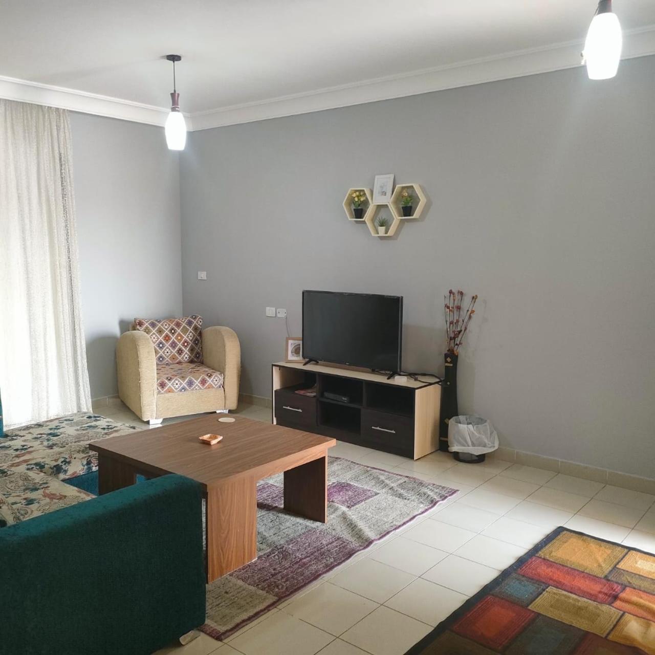 One-Bedroom Apartment - Photo 21