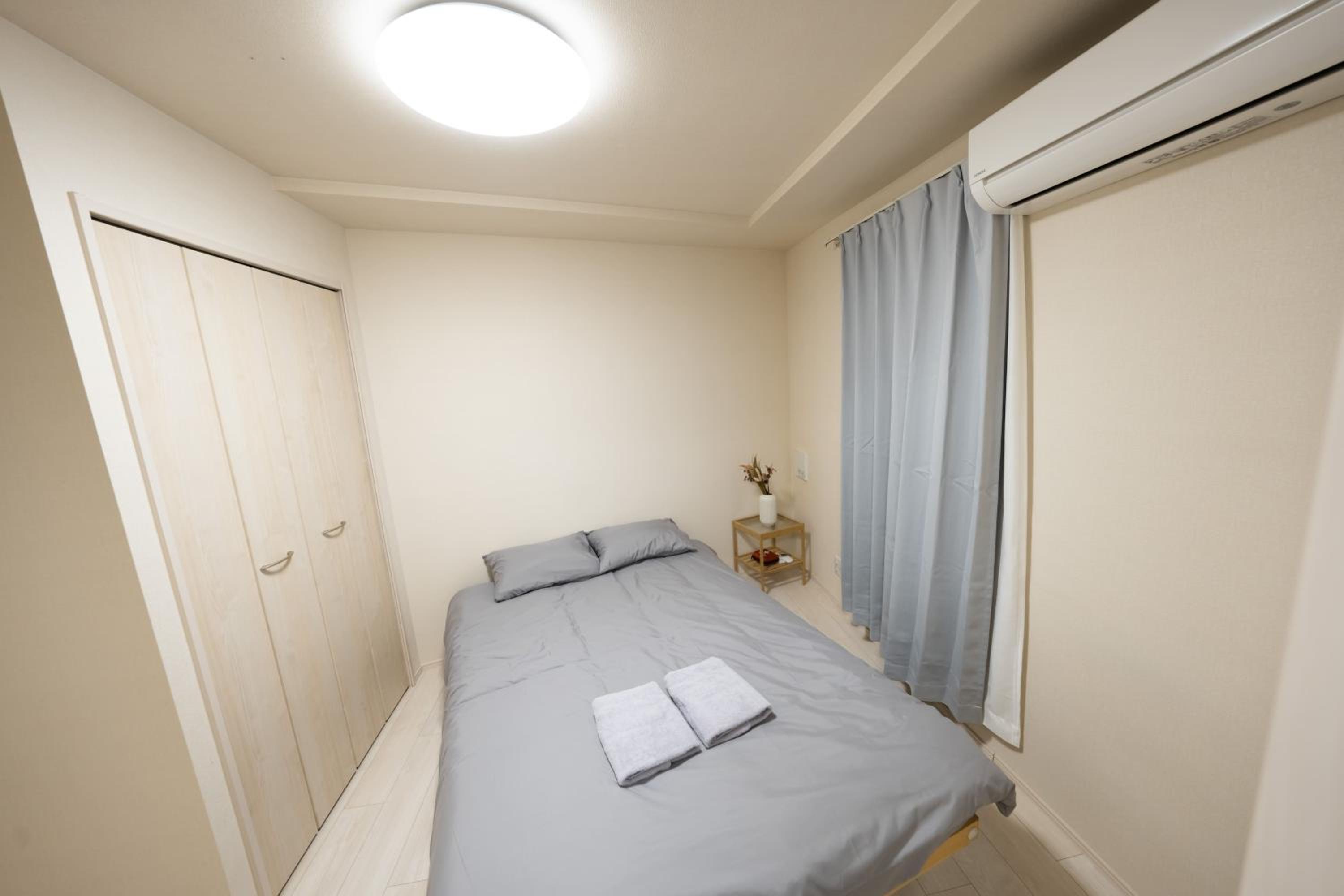 One-Bedroom Apartment photo 3