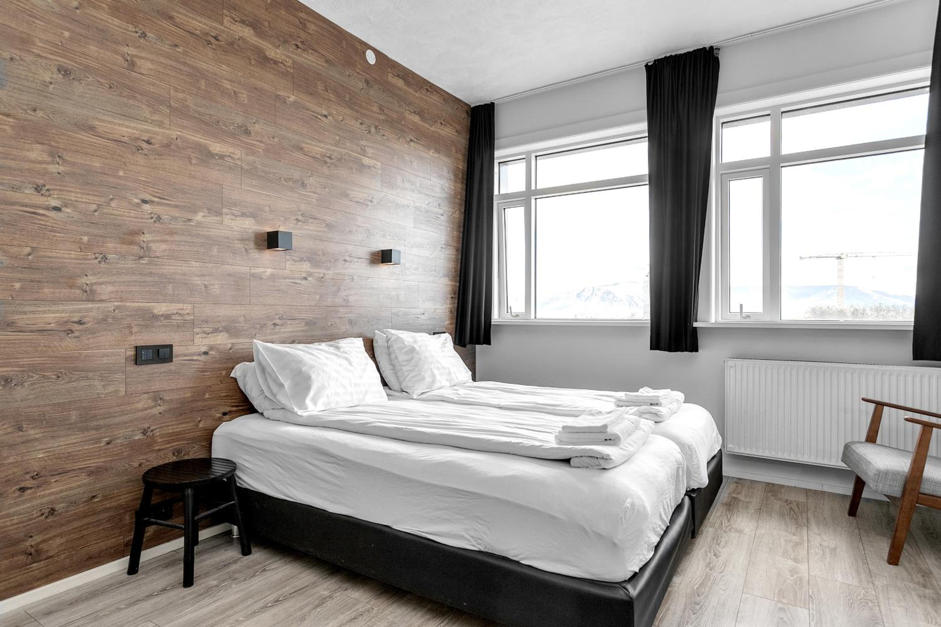 Studio Apartment - Photo 2