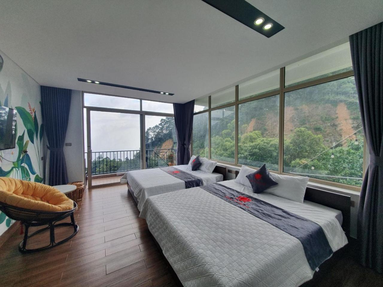 Villa photo 1