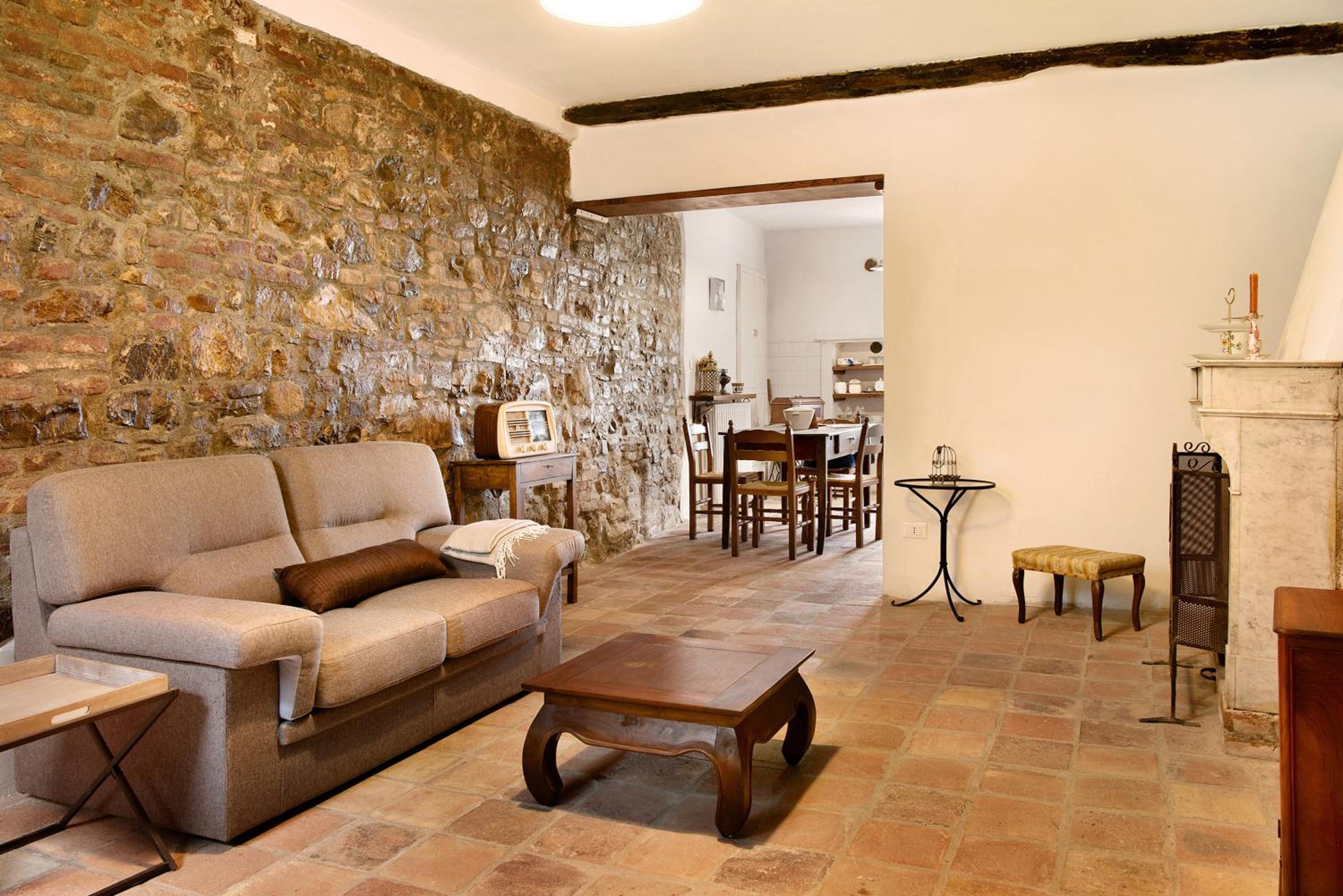 Three-Bedroom House photo 2