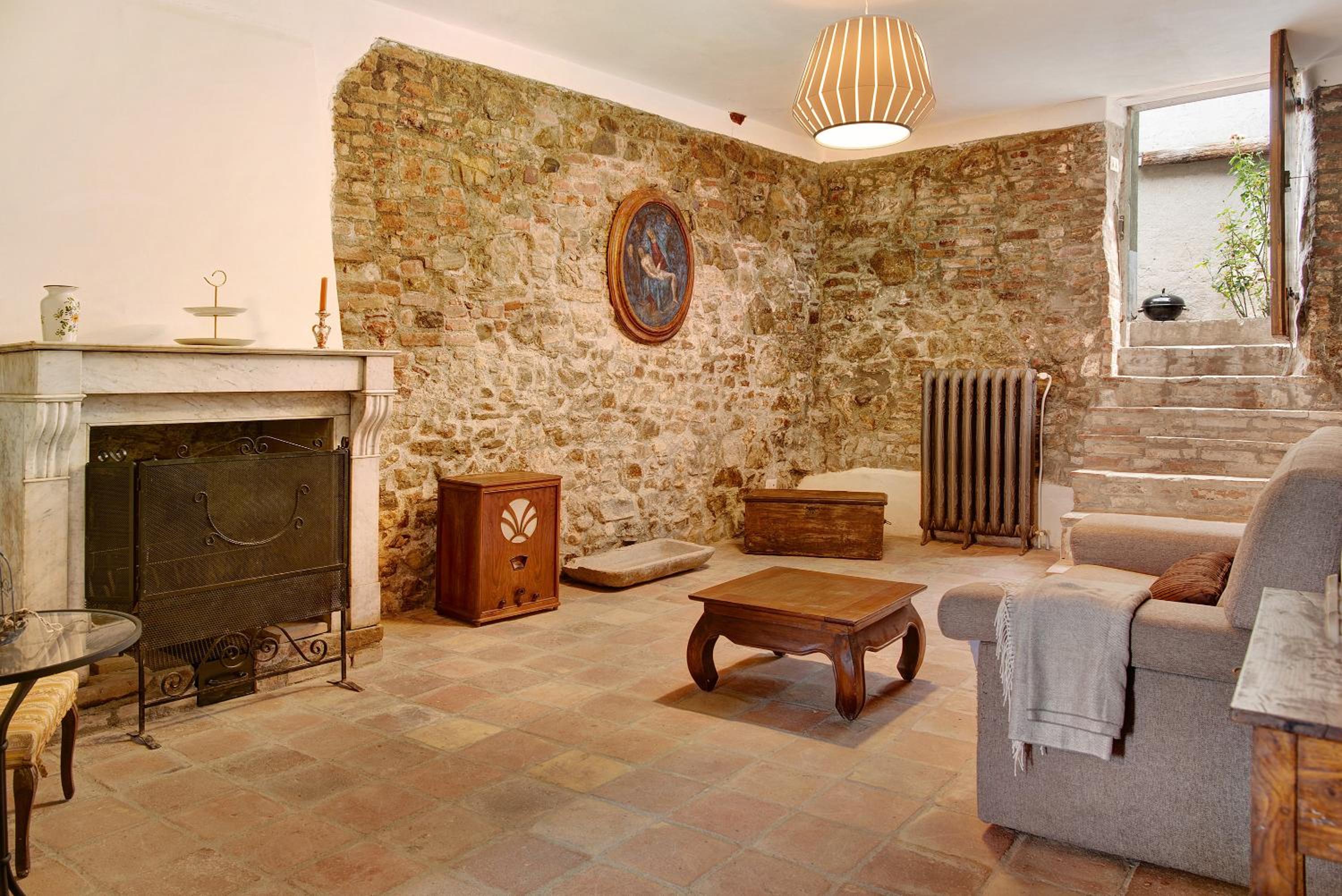 Three-Bedroom House photo 1