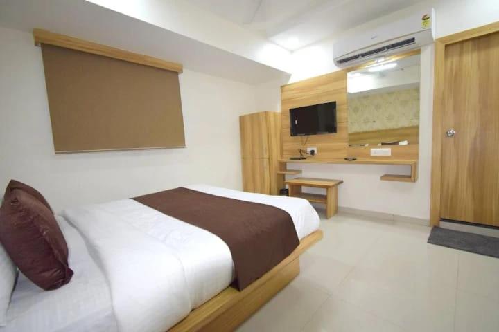Deluxe Double Room with Sea View photo 3