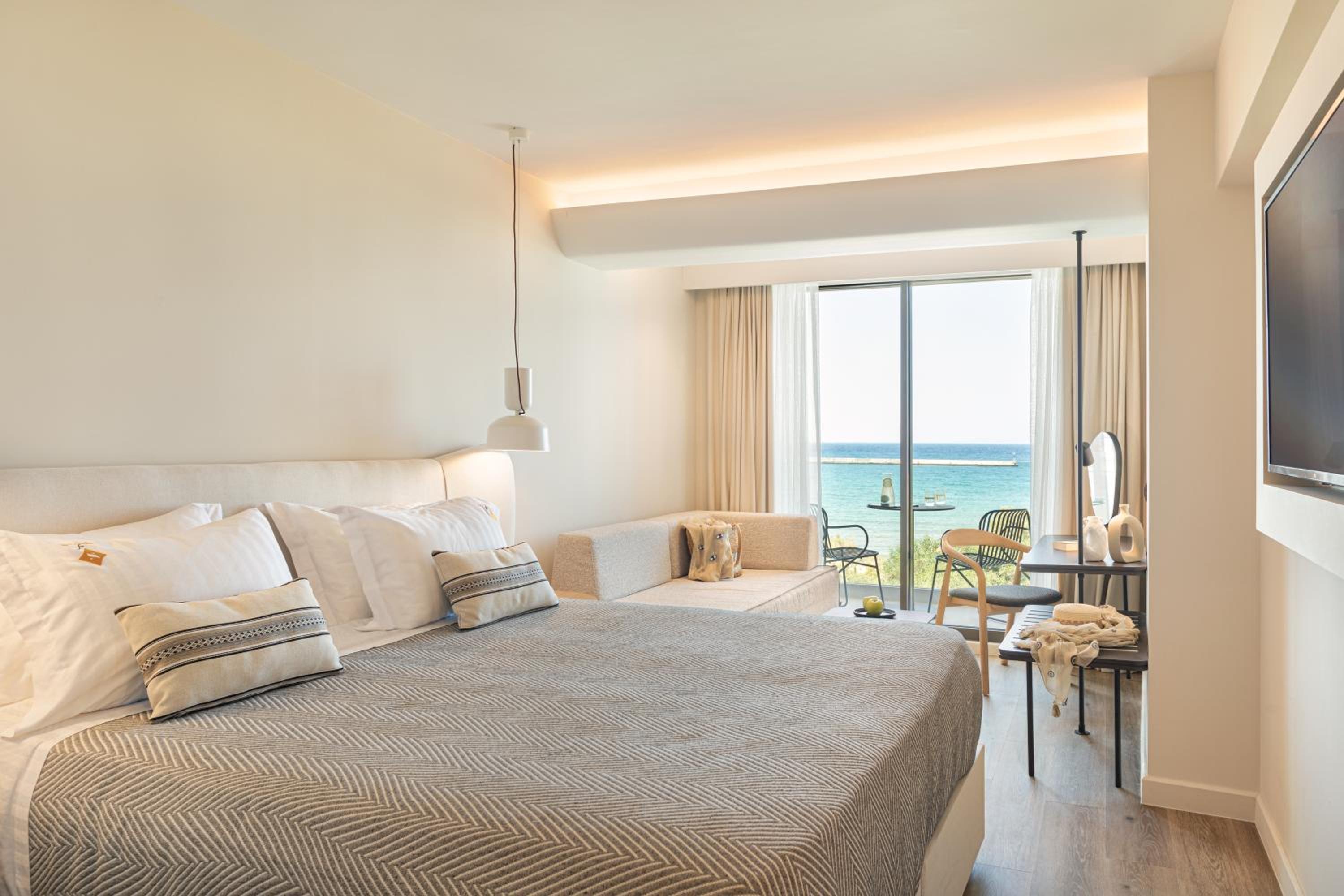 Double or Twin Room - Photo 2