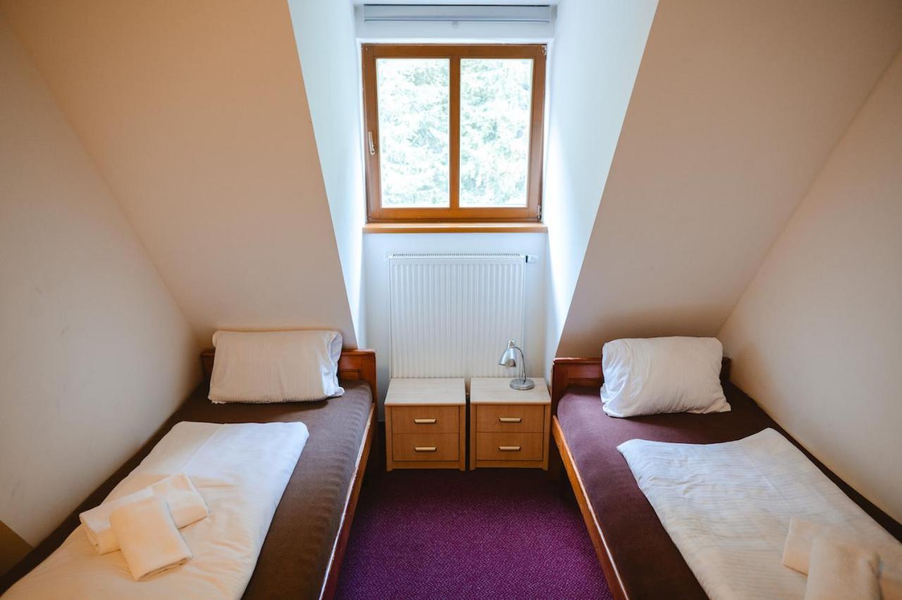 Economy Double or Twin Room photo 3