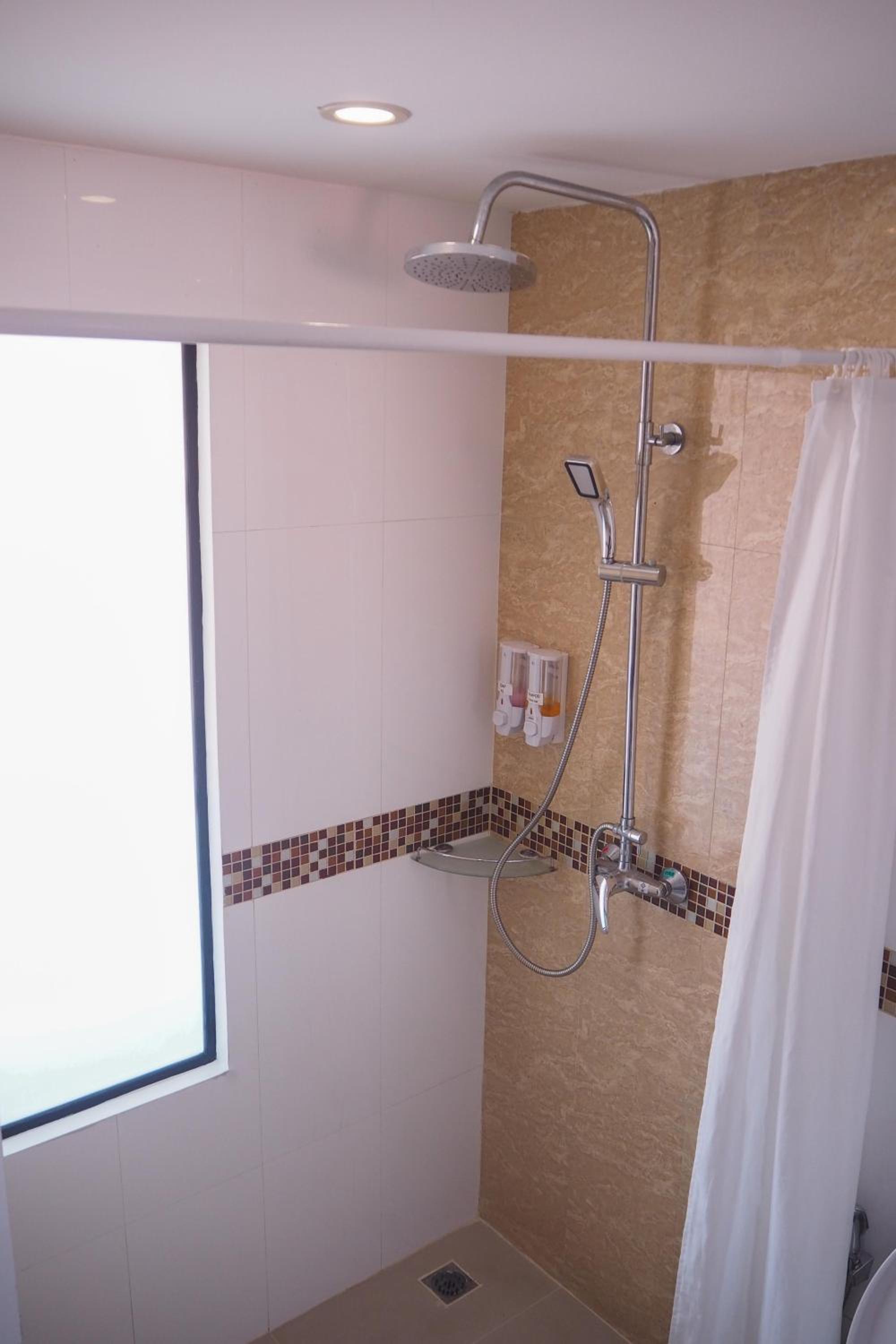 Superior Triple Room photo 2