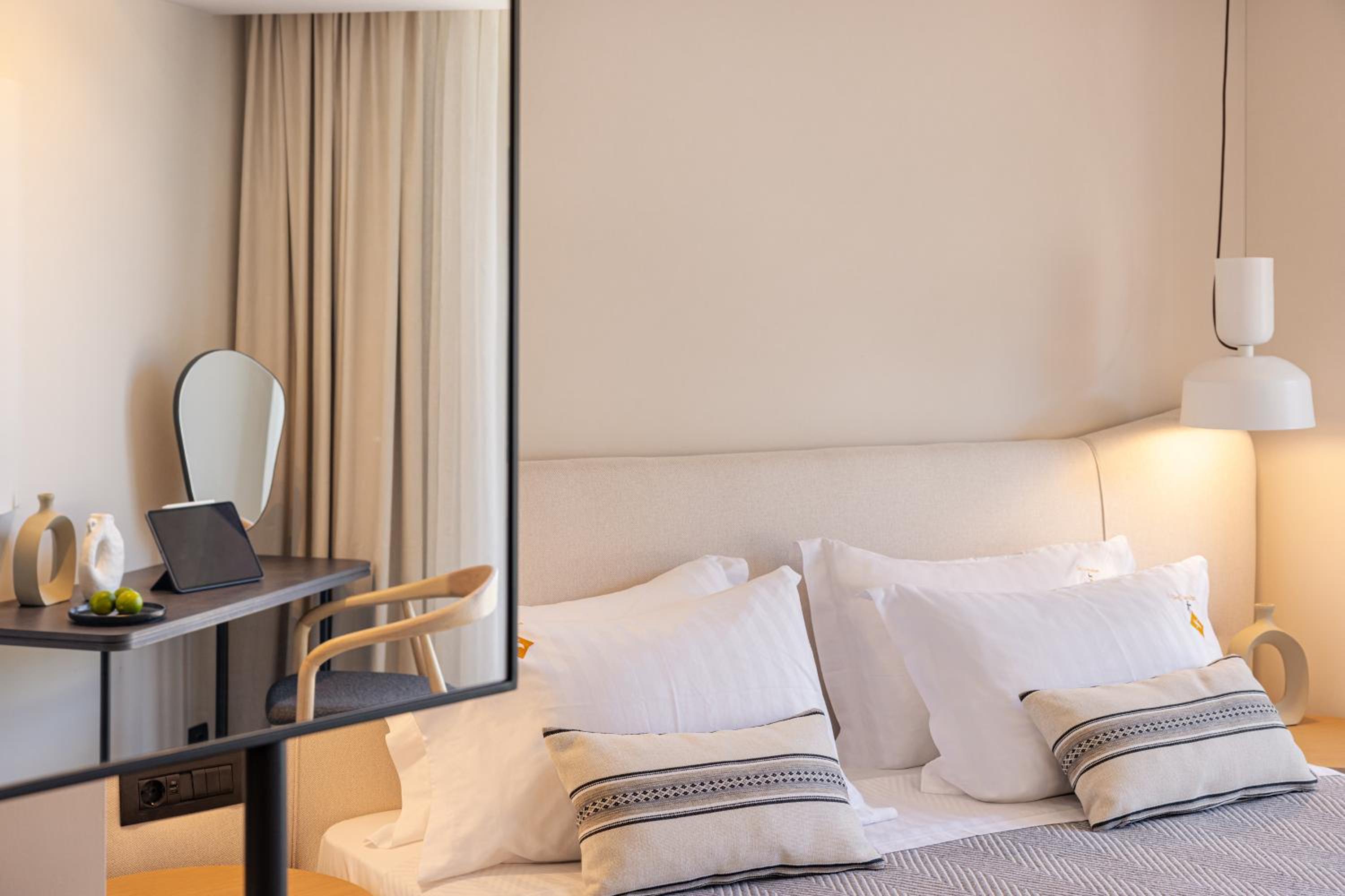 Double or Twin Room - Photo 22