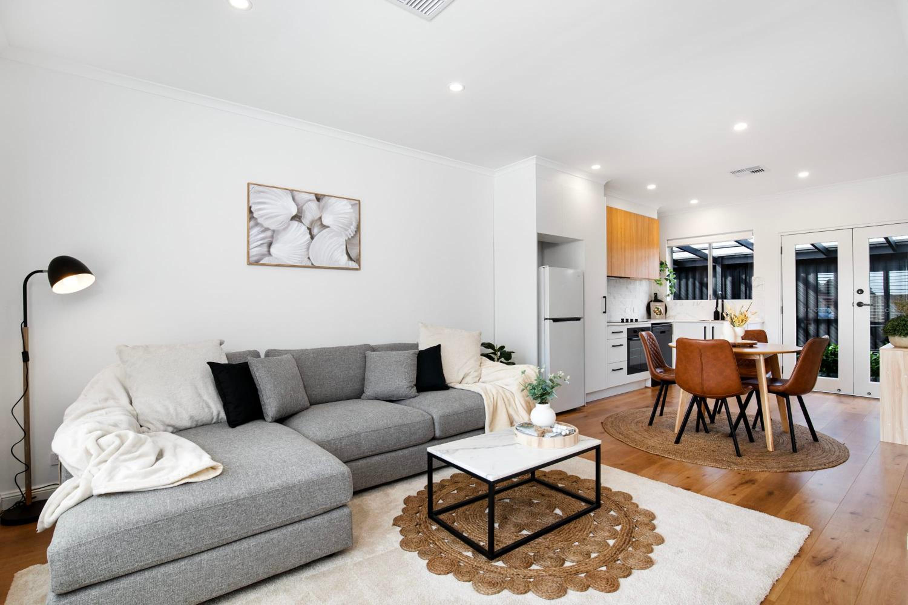 Apartment photo 1