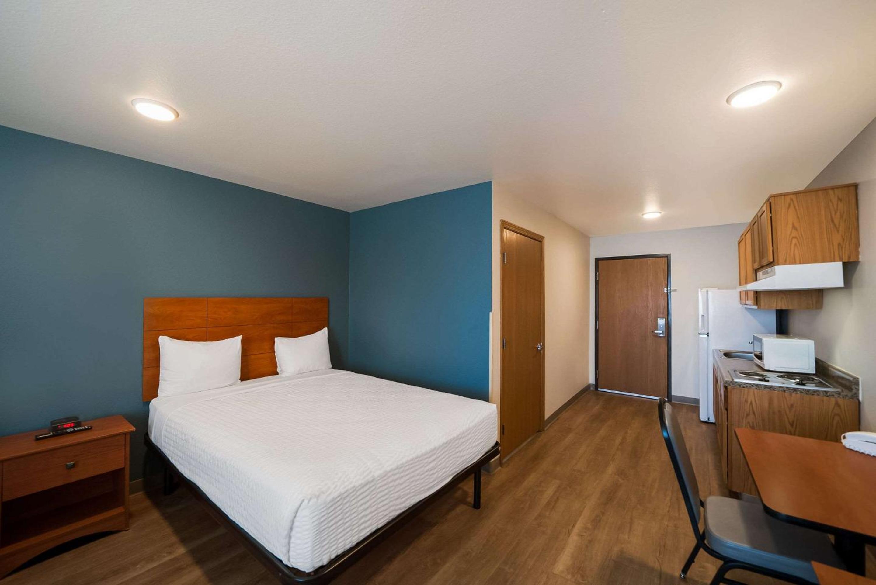 Standard Double Room - Accessible/Non-Smoking photo 1
