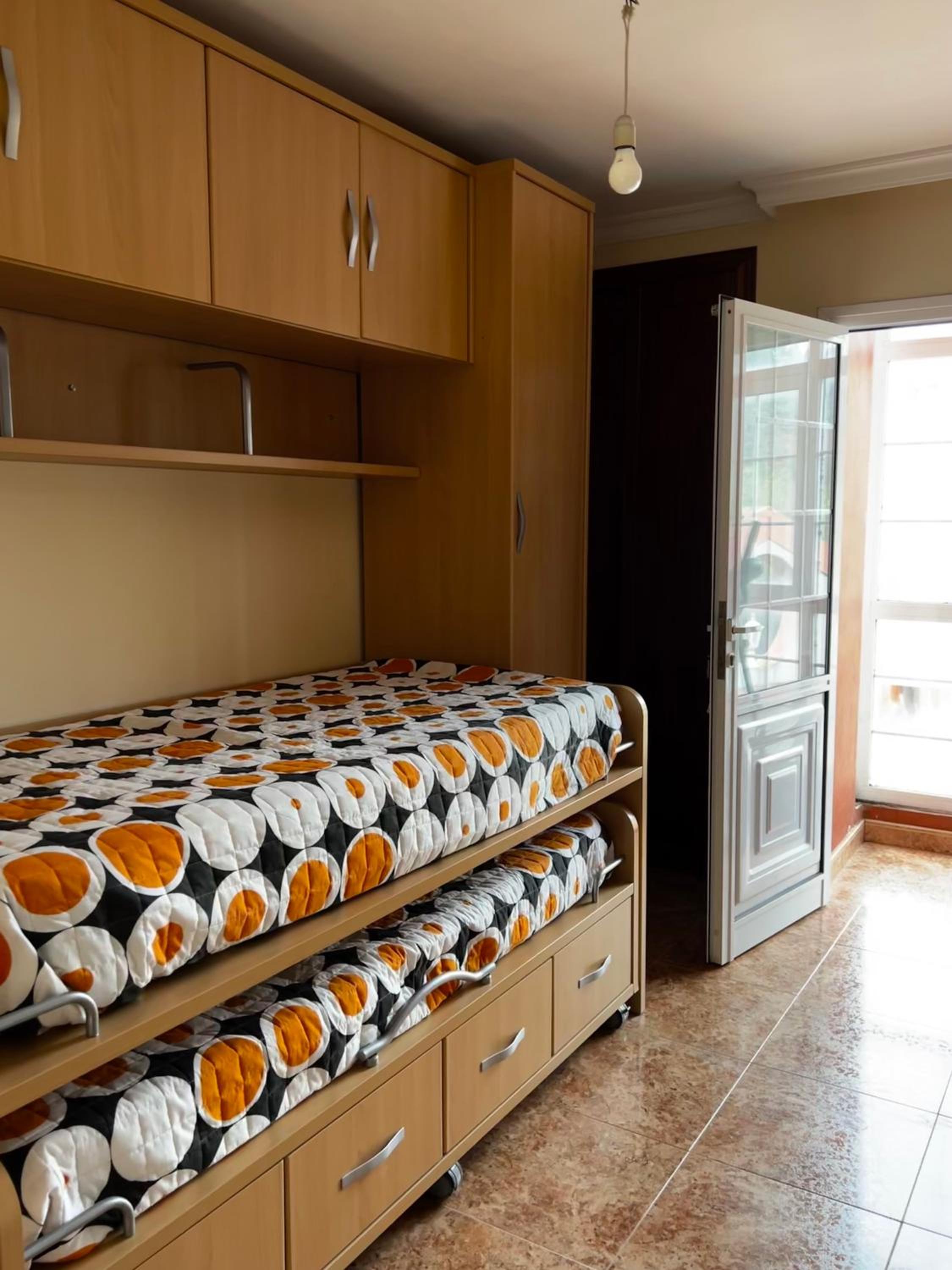 Casa de cuatro habitaciones