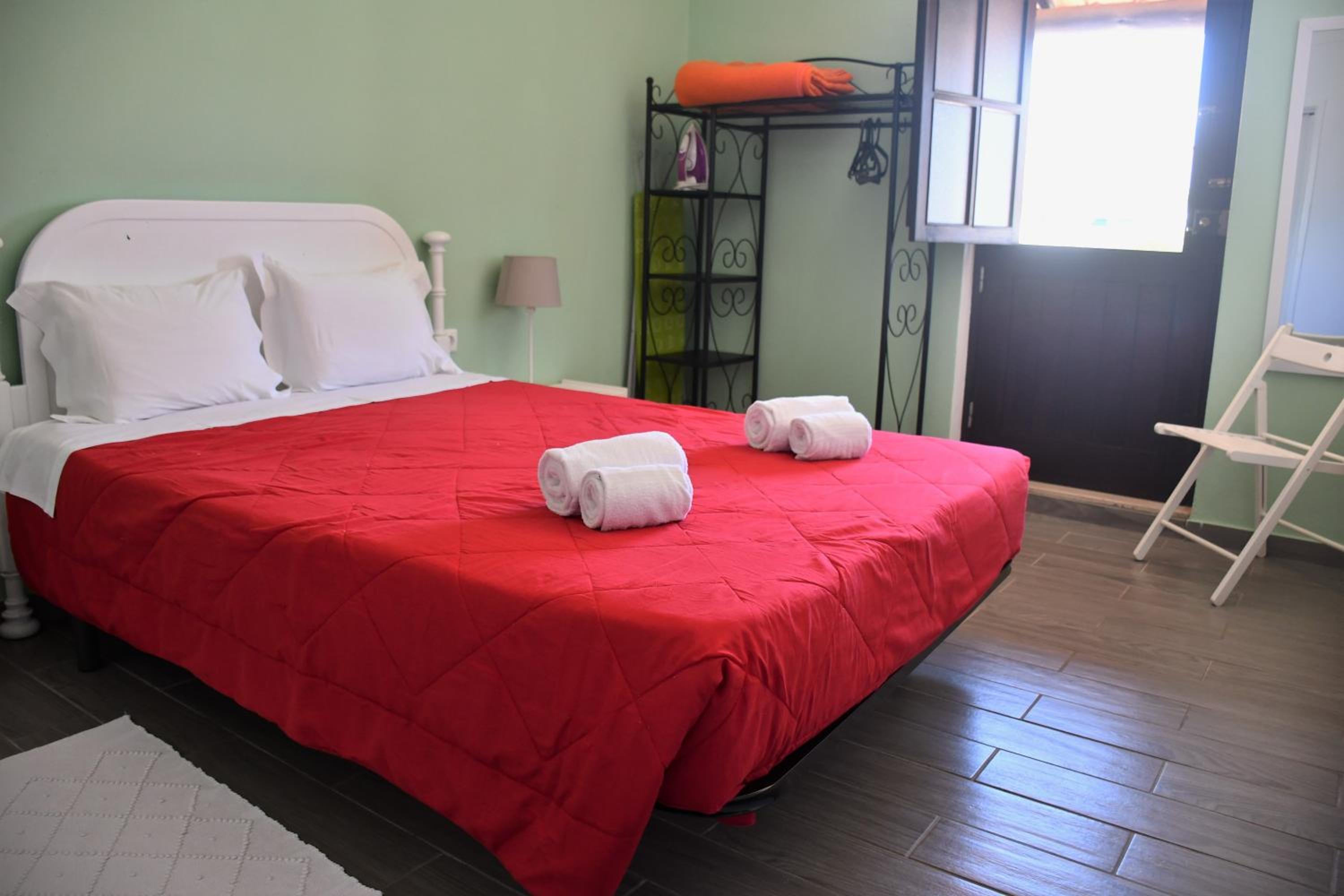 Double Room With Private Bathroom photo 2