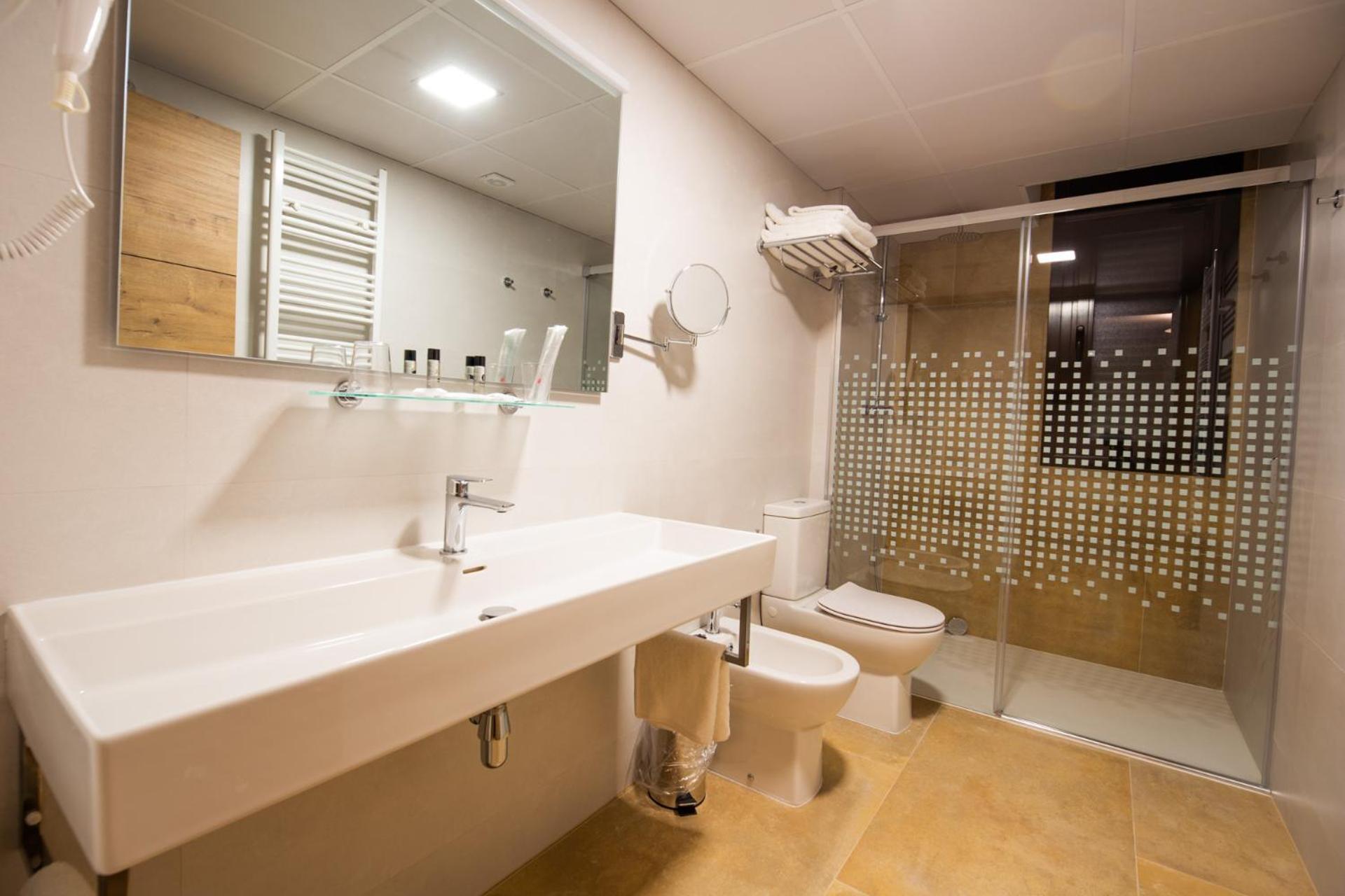 Triple Room - Photo 4