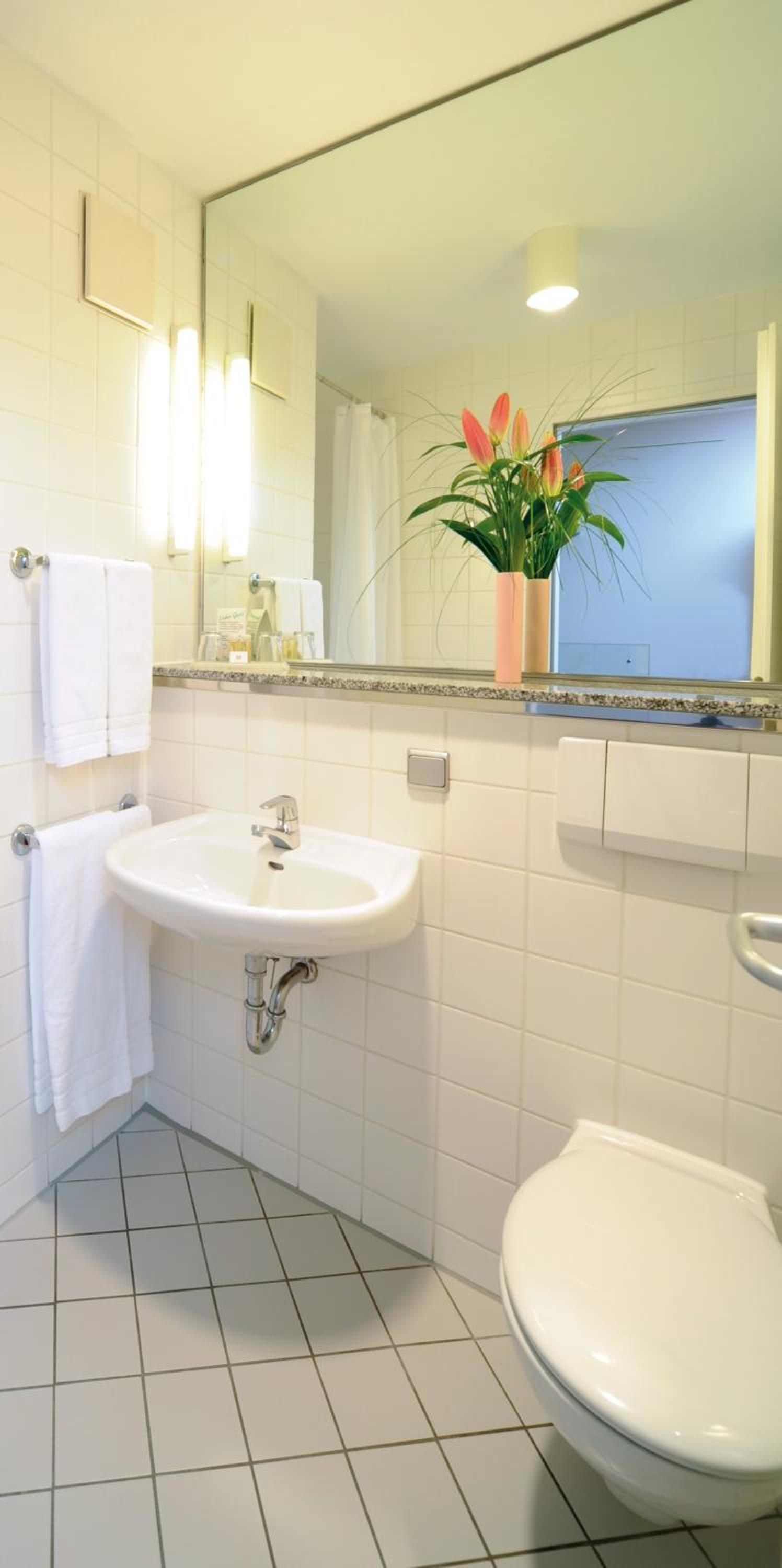 Standard Double Room - Non Smoking photo 3