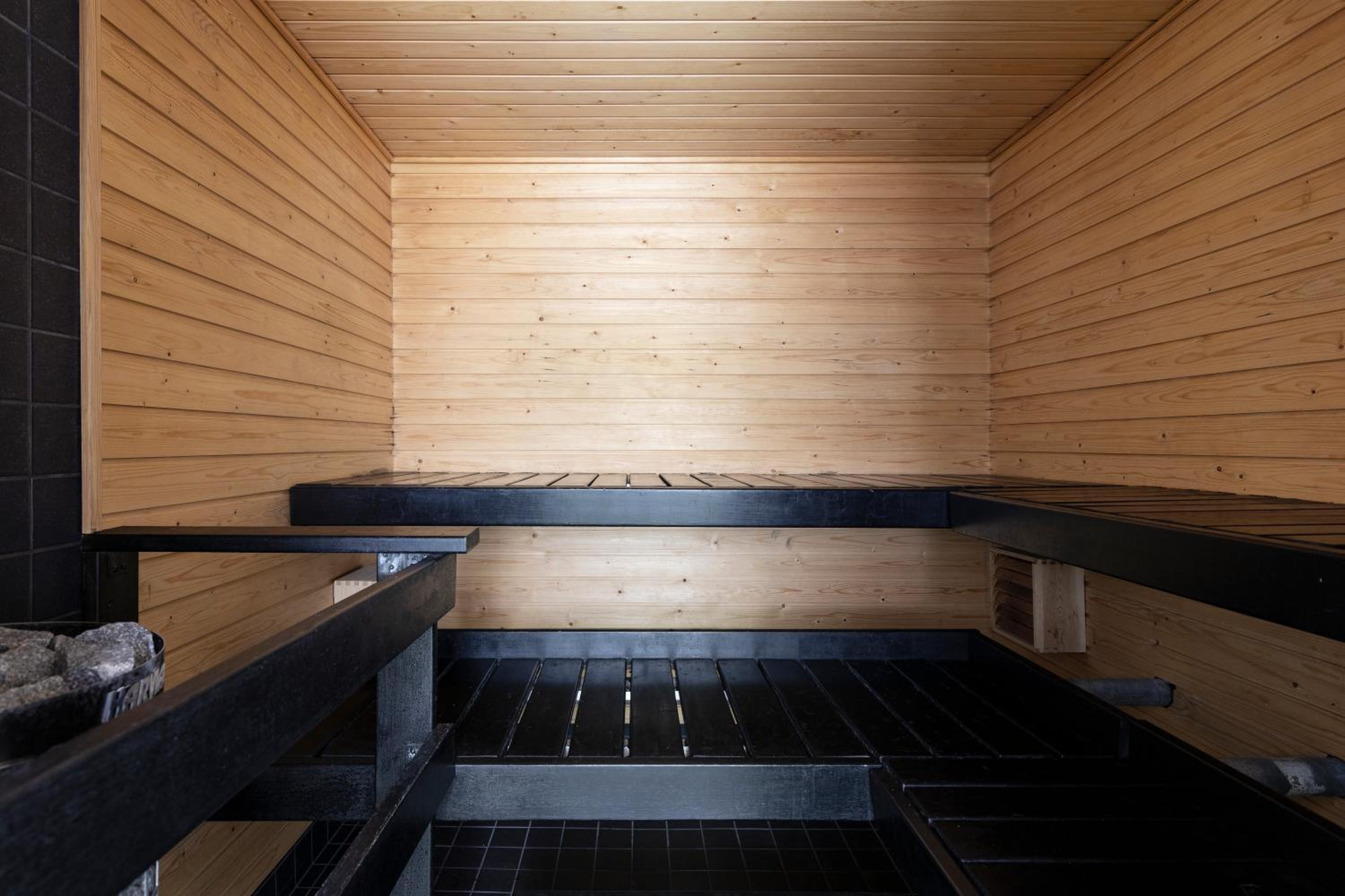 Junior Suite with Sauna and Extra Bed - Photo 7