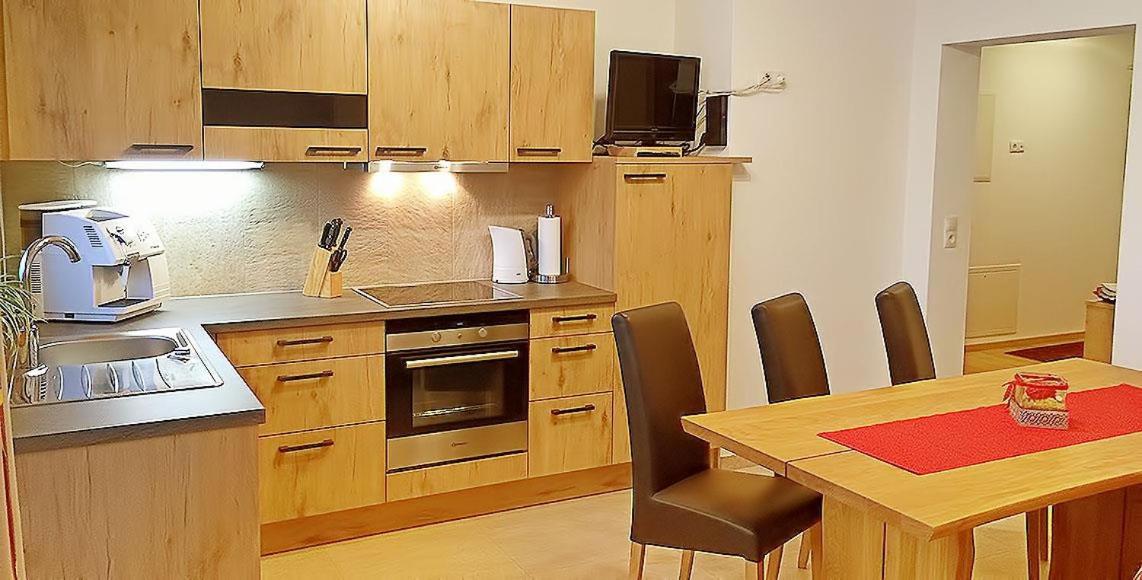 Three-Bedroom Apartment photo 2