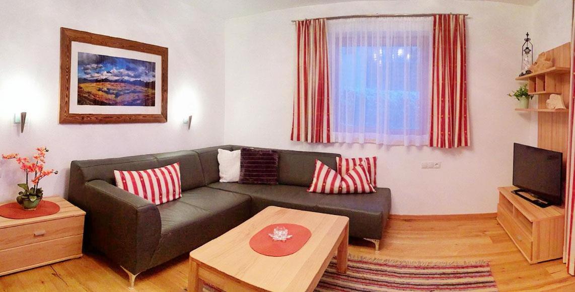 Three-Bedroom Apartment photo 1