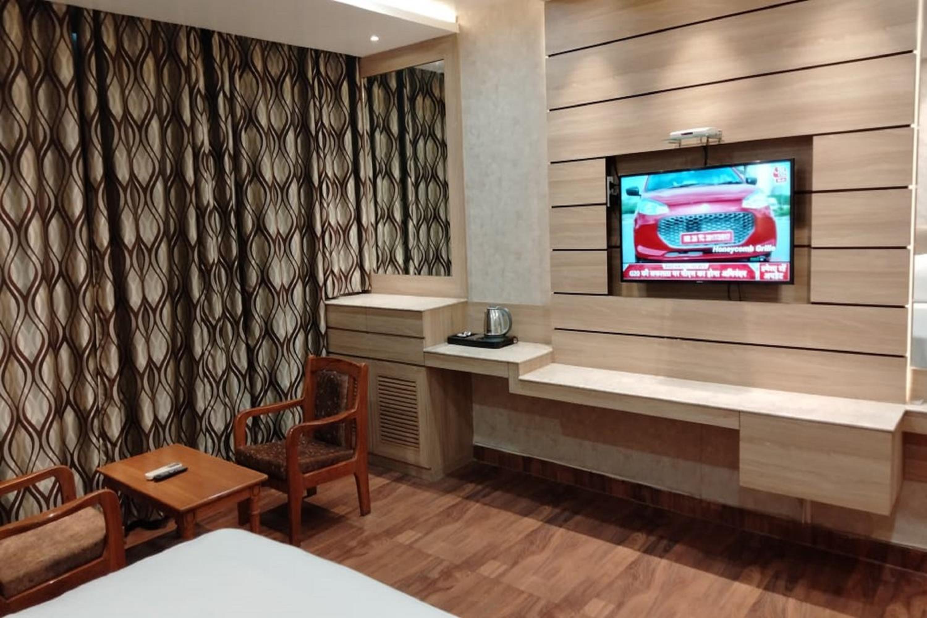 Deluxe Room - Photo 4