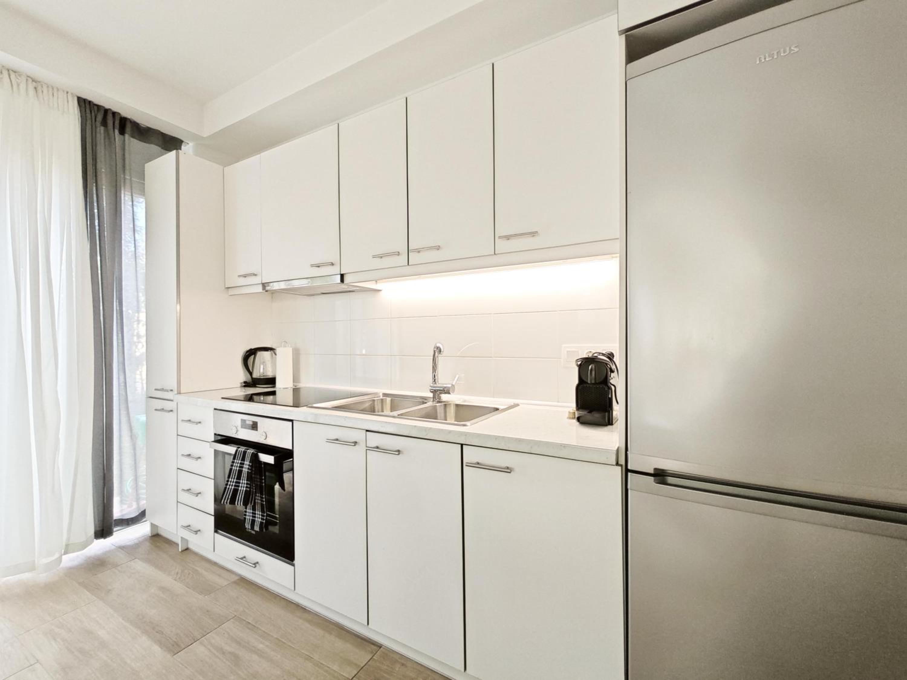 Apartment - Ground Floor photo 2