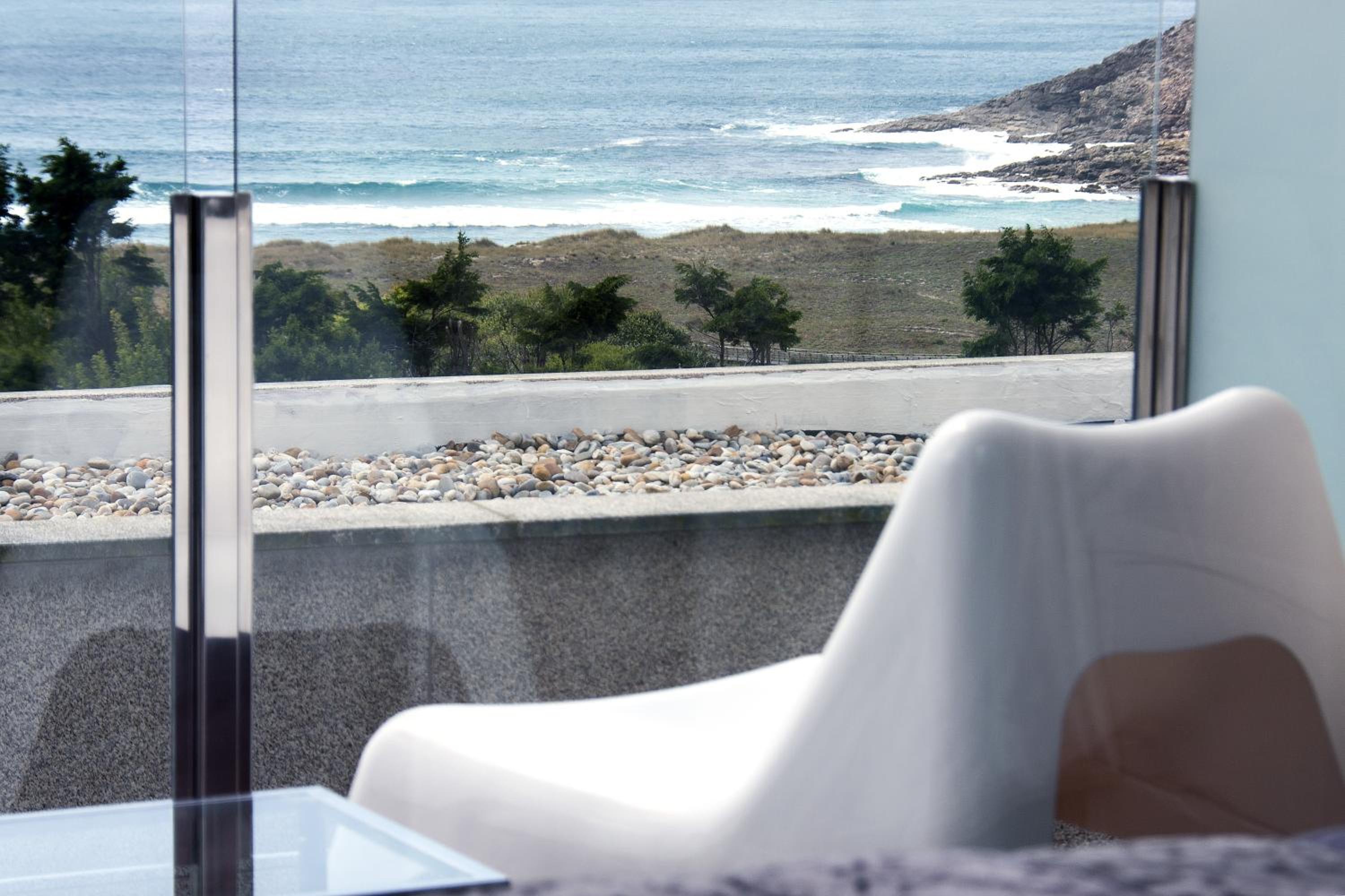 Double Room with Sea View - Photo 26
