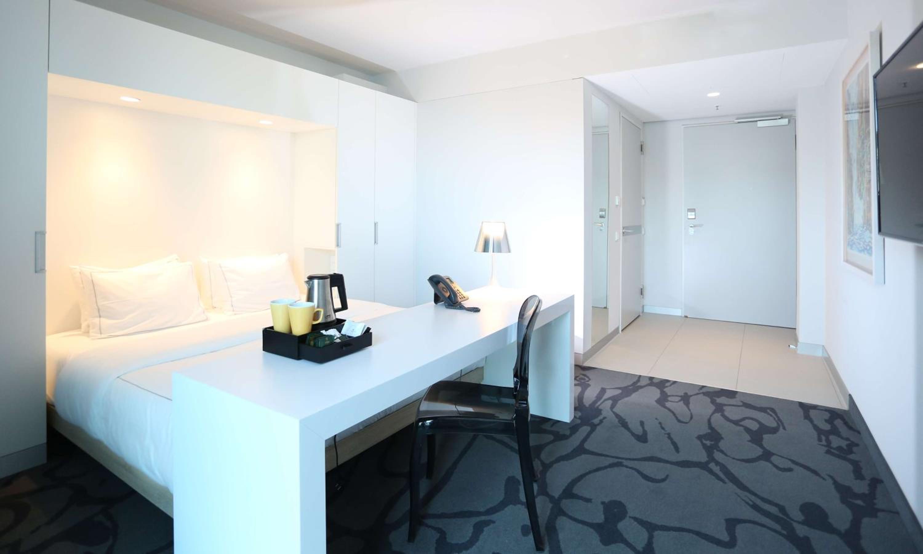 Art Double Room thumbnail 5