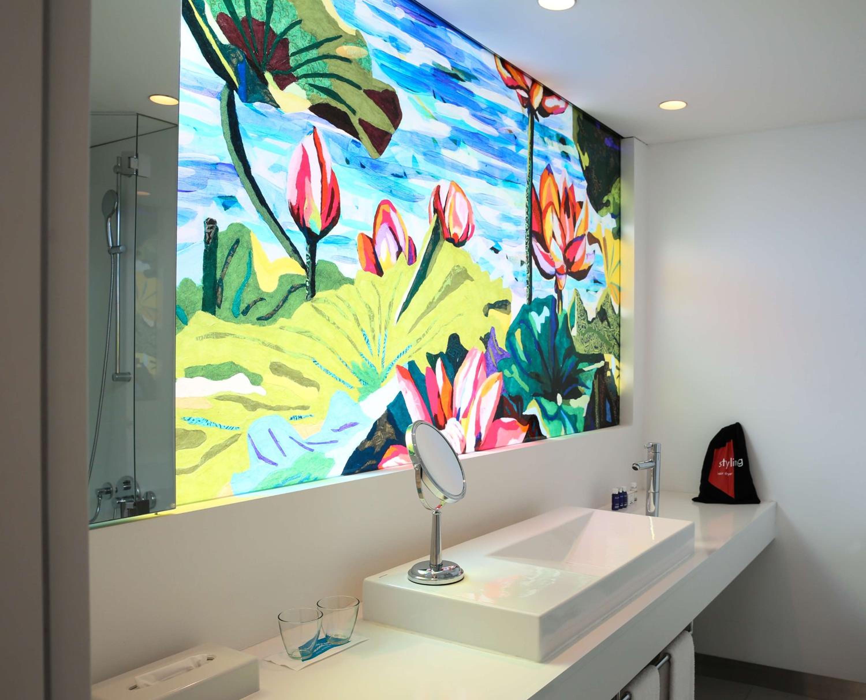 Art Corner Suite