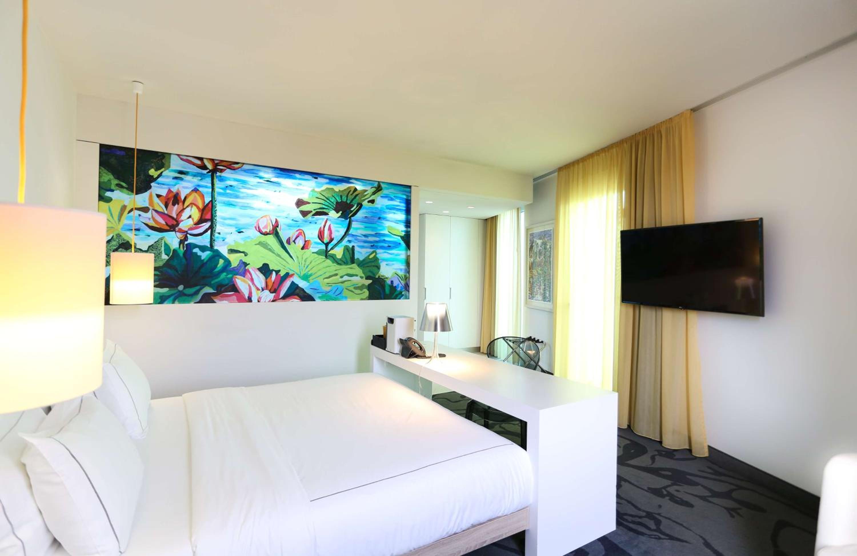Art Double Room - XL