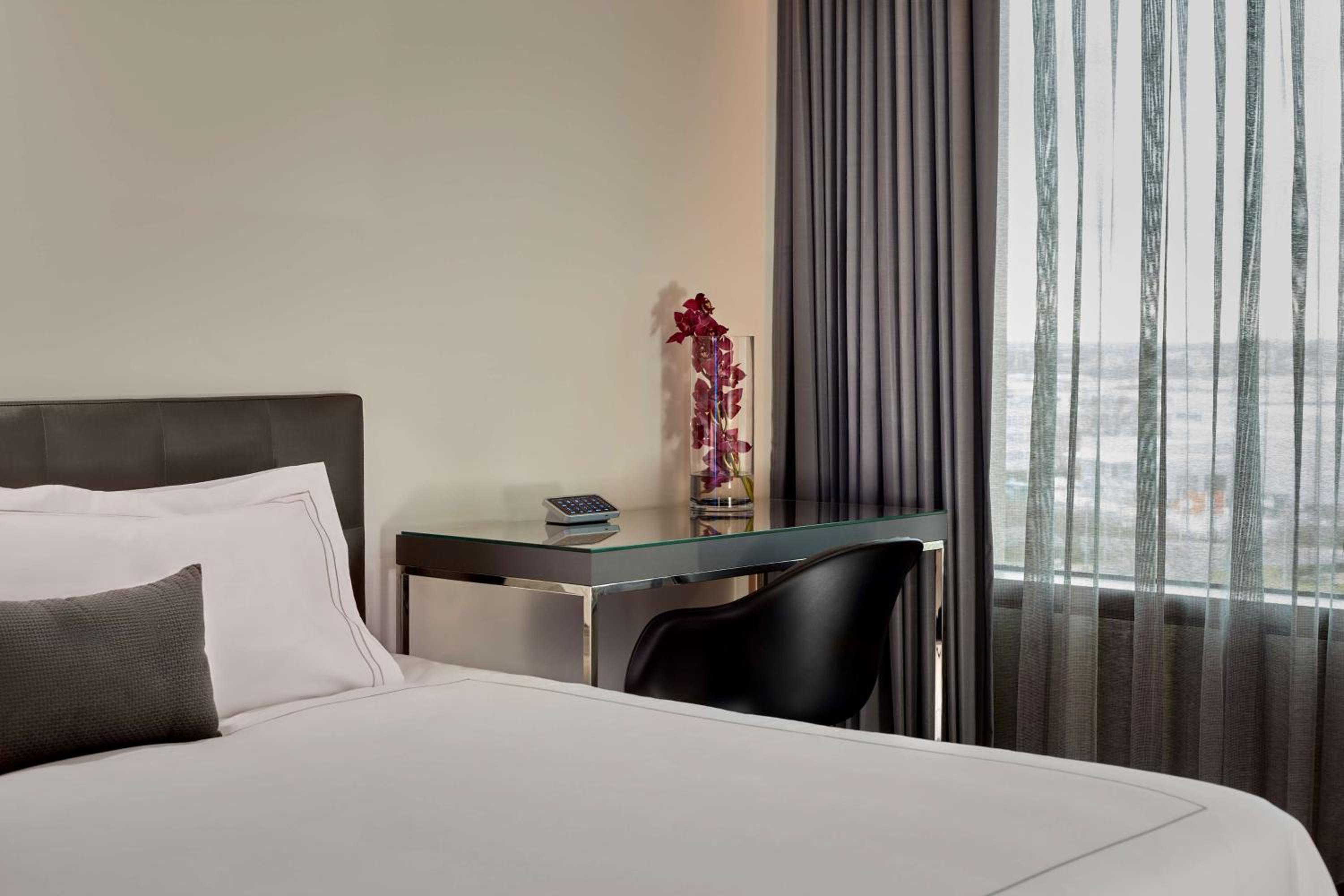 Superior King Room photo 2