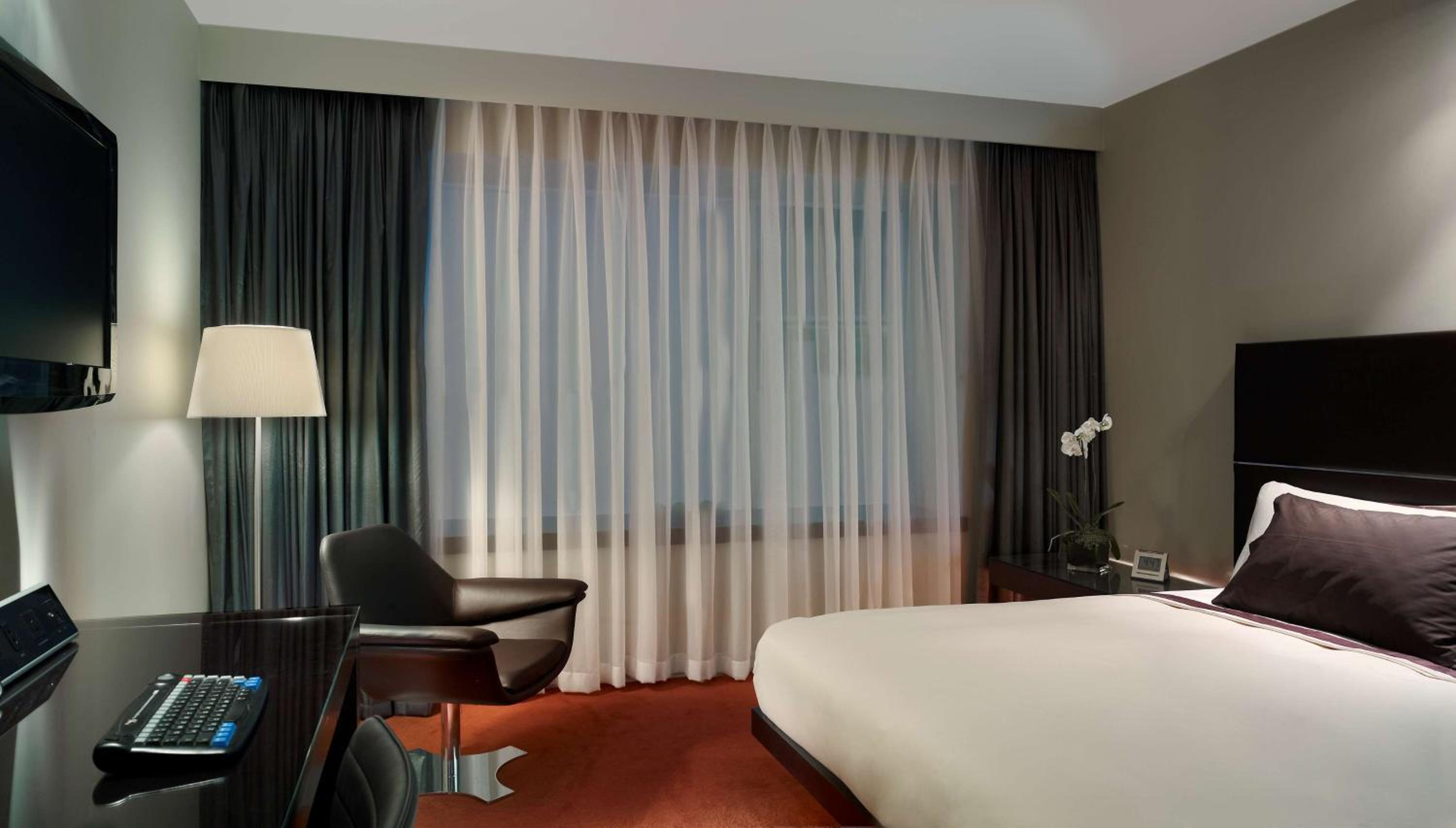 Superior Twin Room with Internal View photo 3