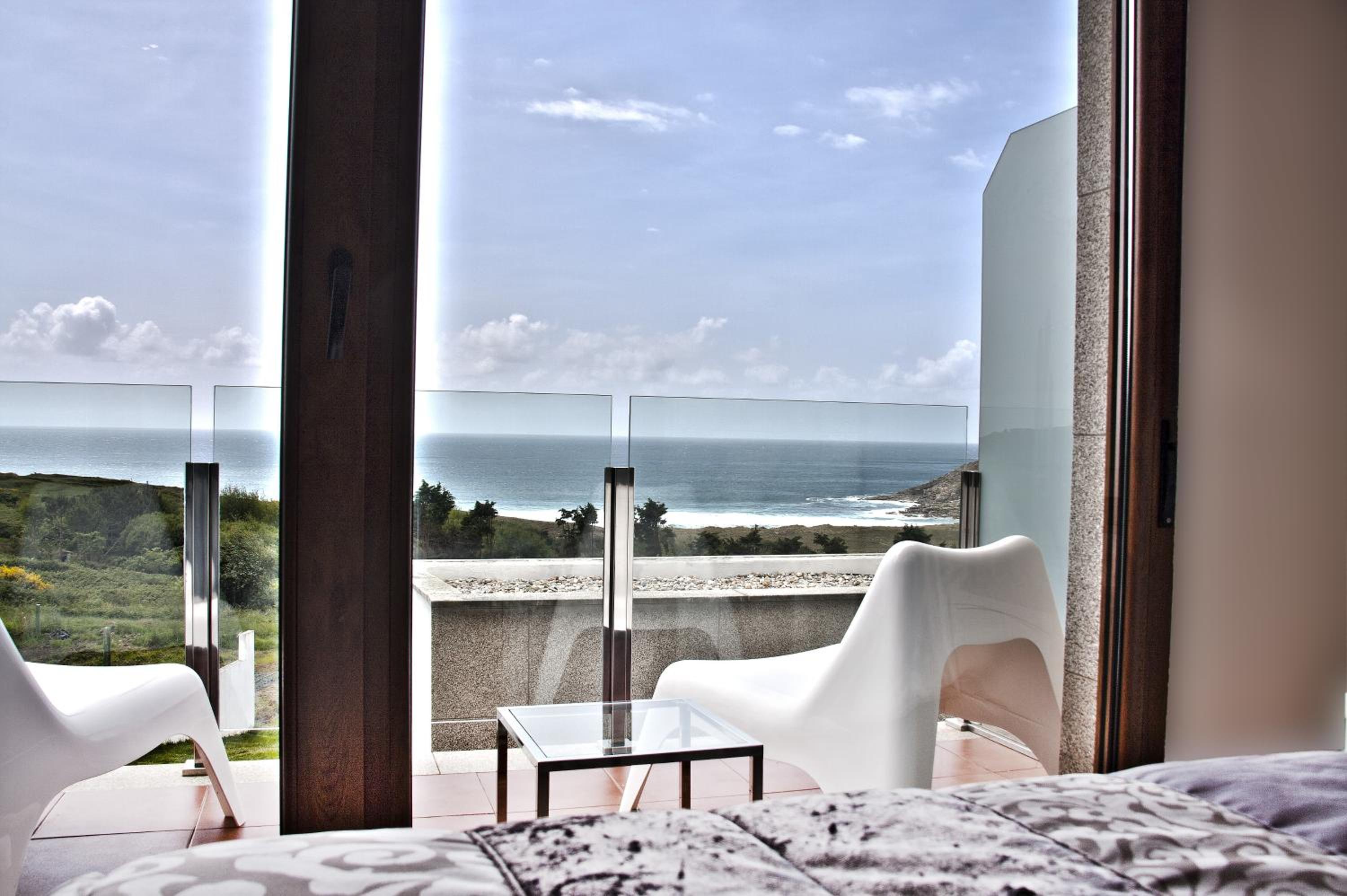 Double Room with Sea View - Photo 23