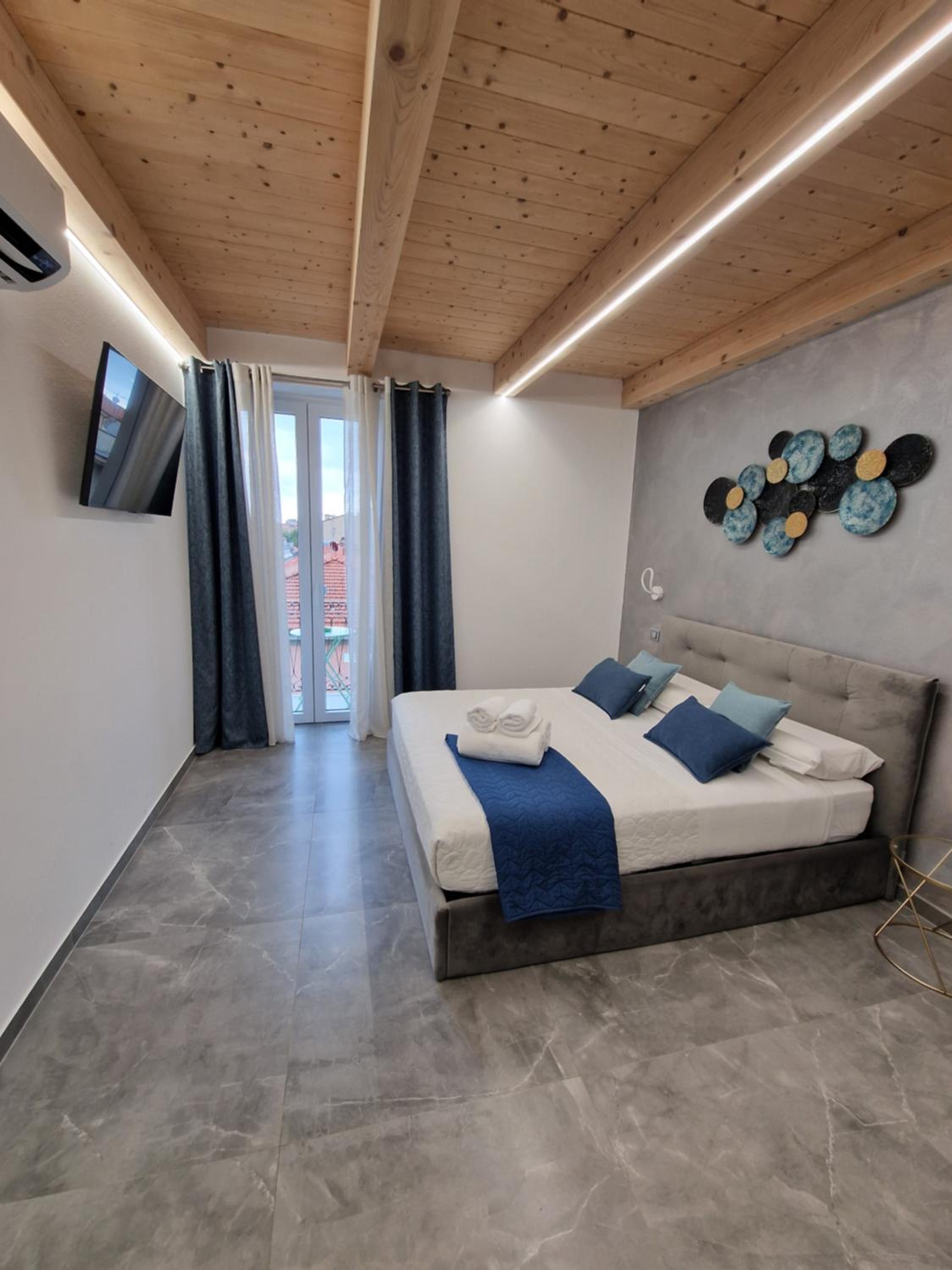 King Room with Balcony