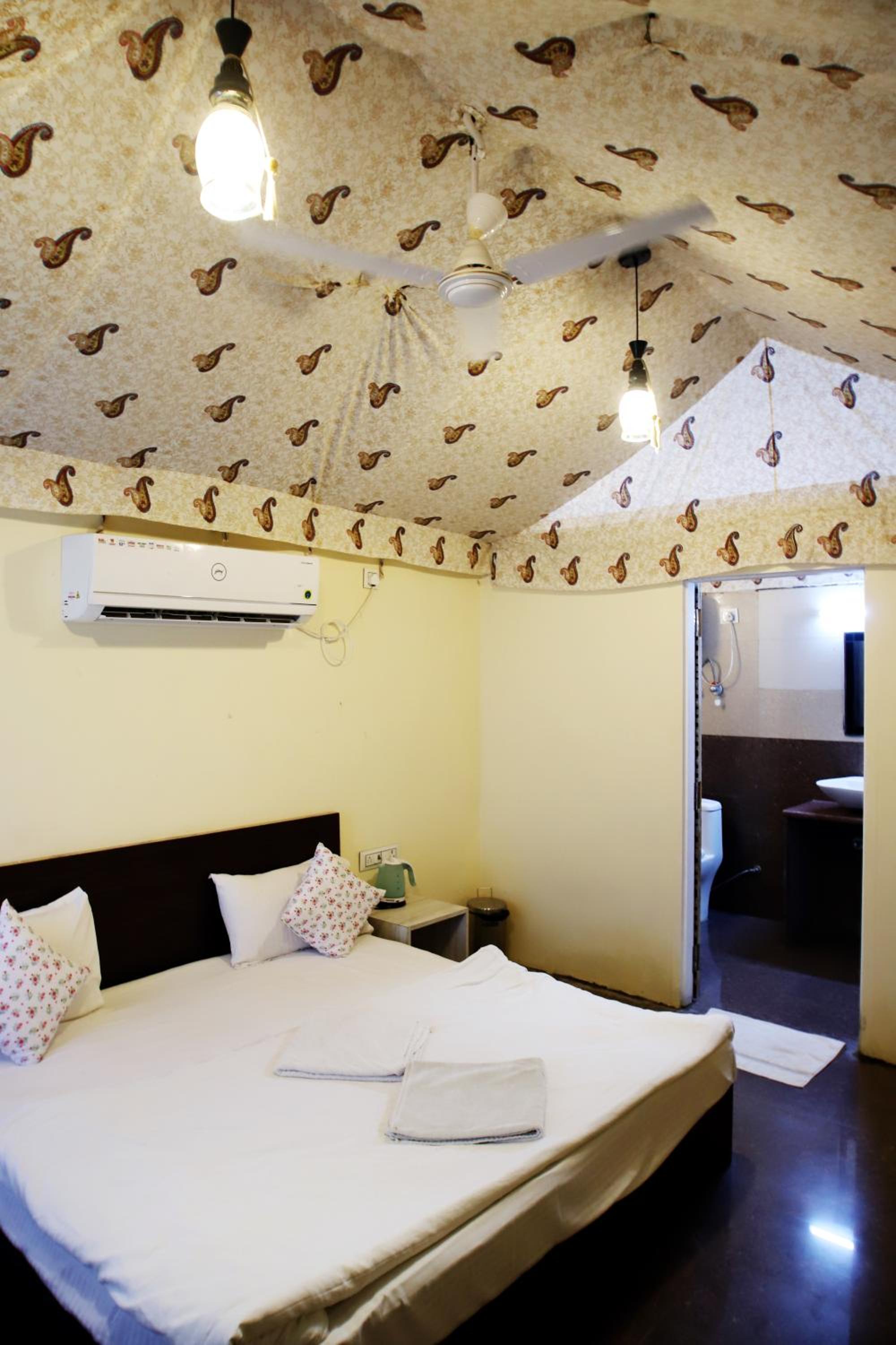 Deluxe Double Room - Photo 4