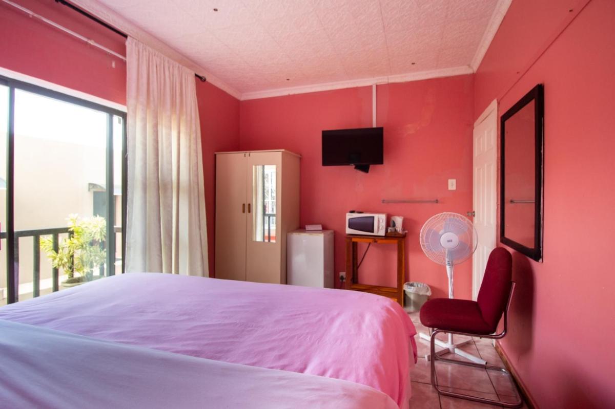 Double or Twin Room with Balcony photo 1