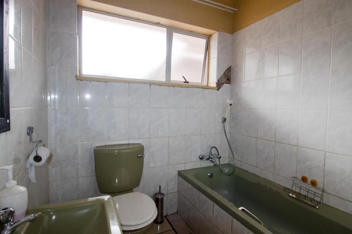 Double or Twin Room with Balcony photo 2