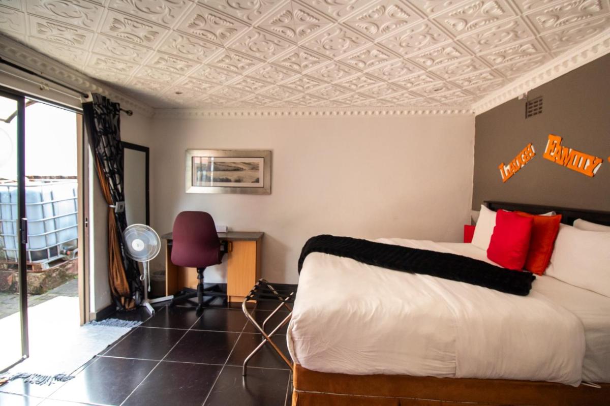 Deluxe Double Room photo 2