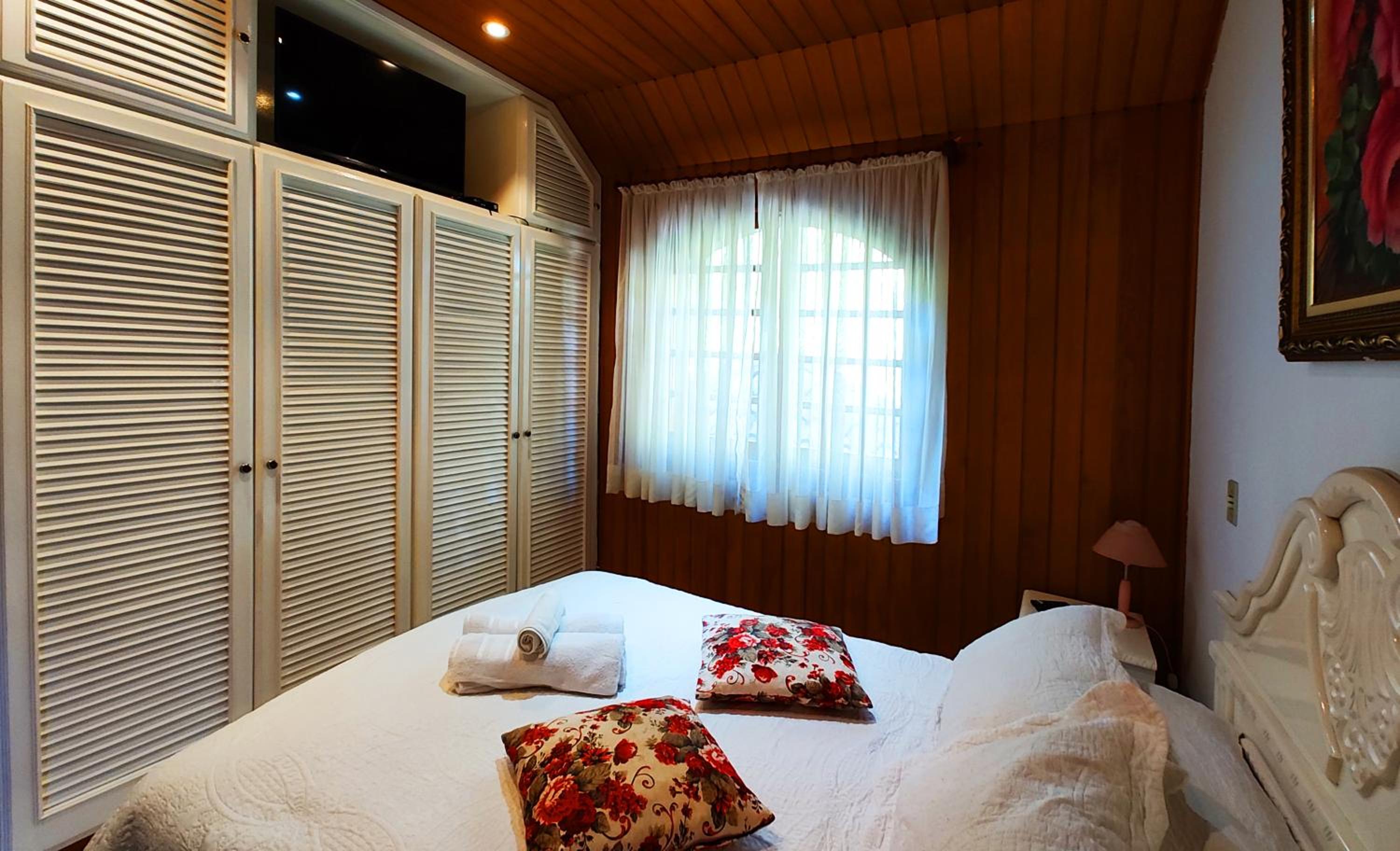 Standard Suite - Photo 4