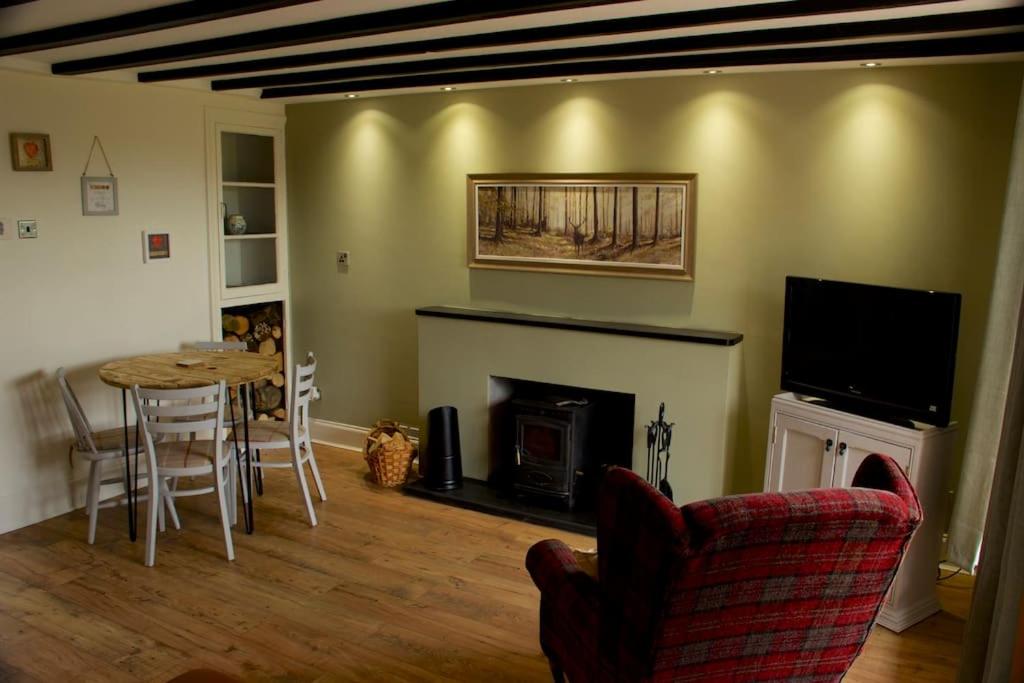 Two-Bedroom House photo 3