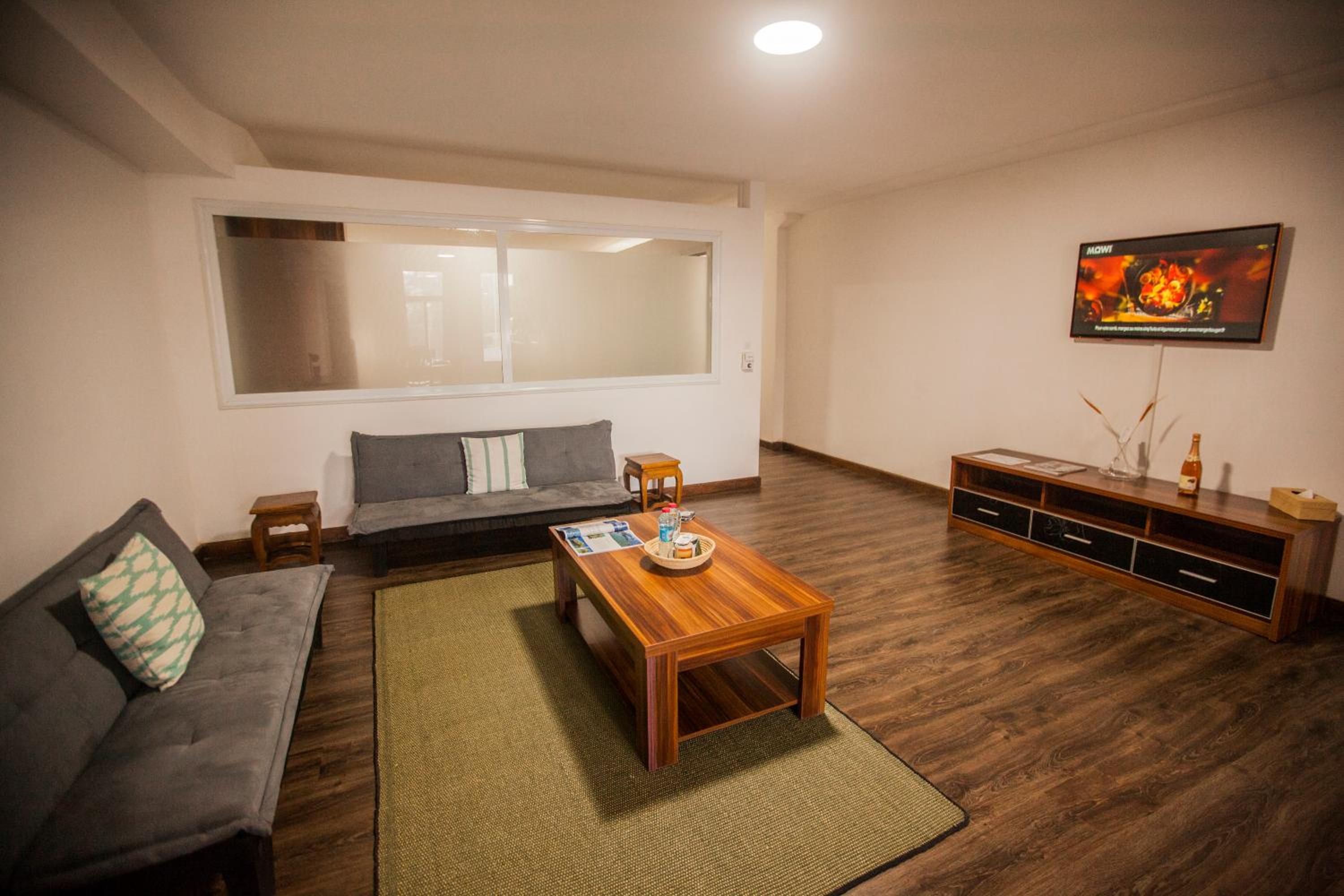 Apartment photo 1