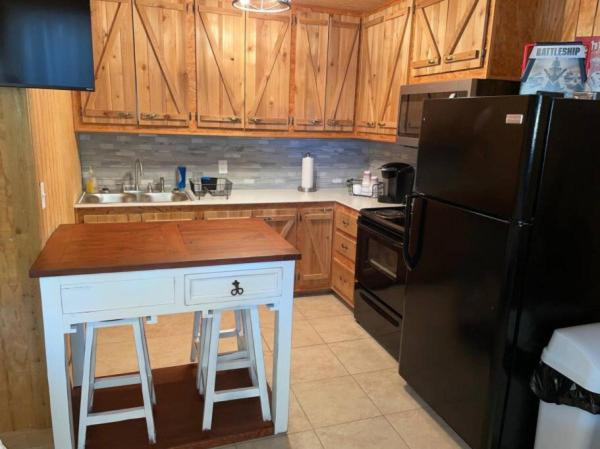 One-Bedroom House photo 2