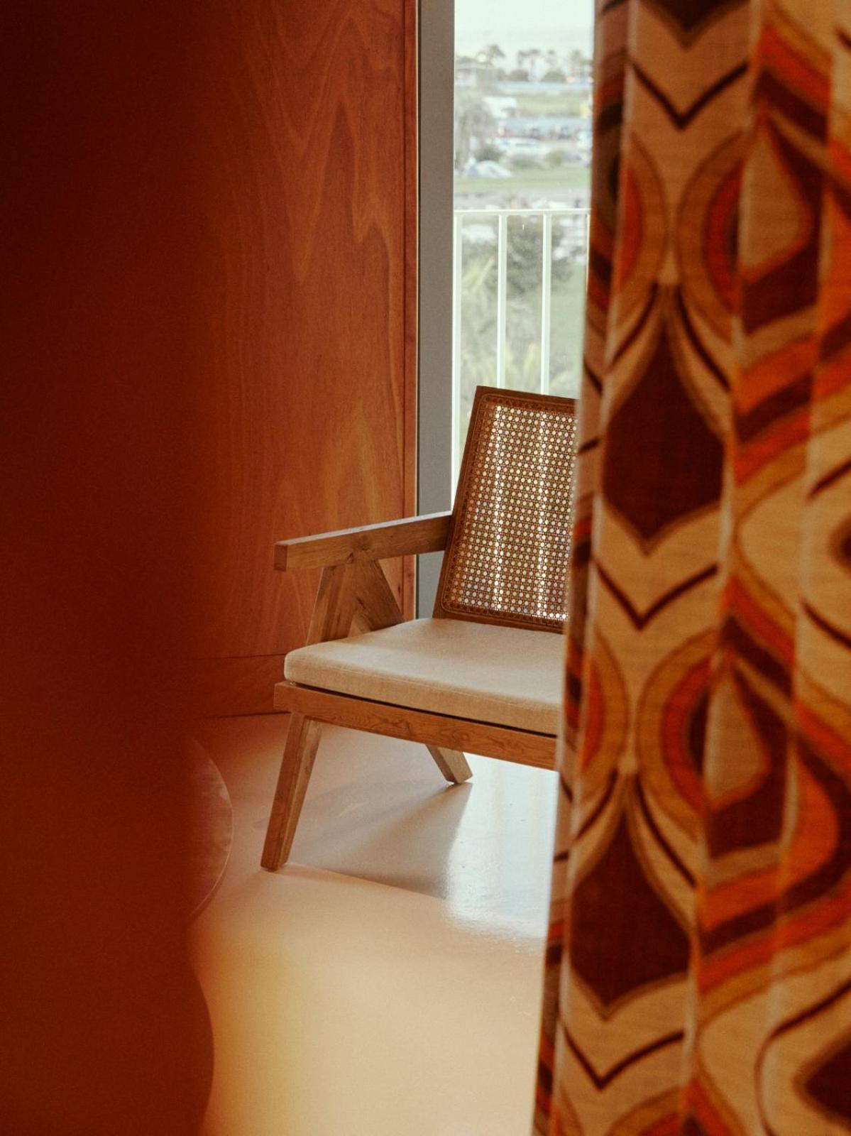 Corner Suite Old Town View - Photo 7