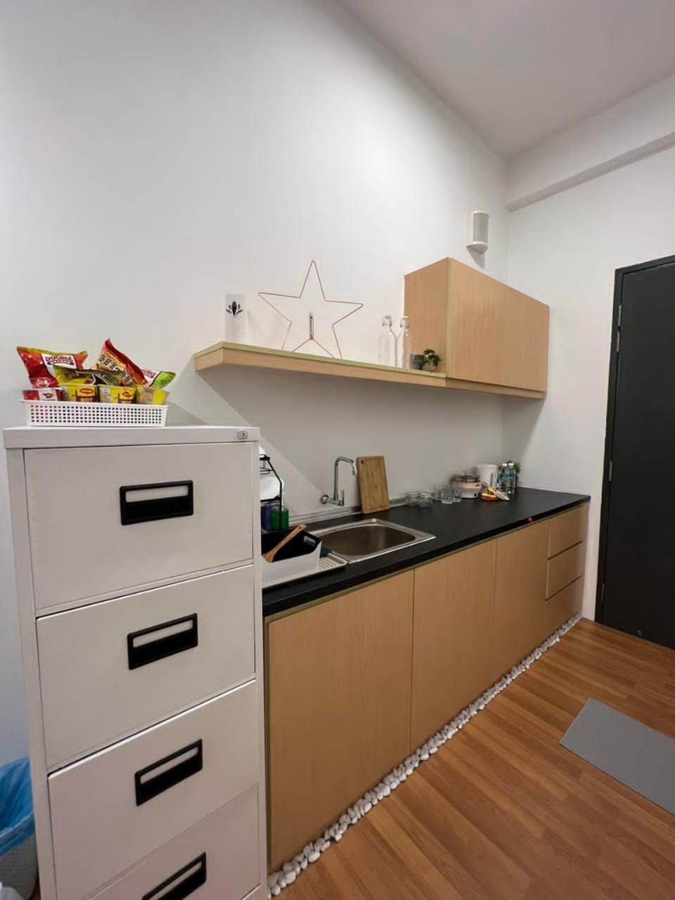 One-Bedroom Apartment photo 2
