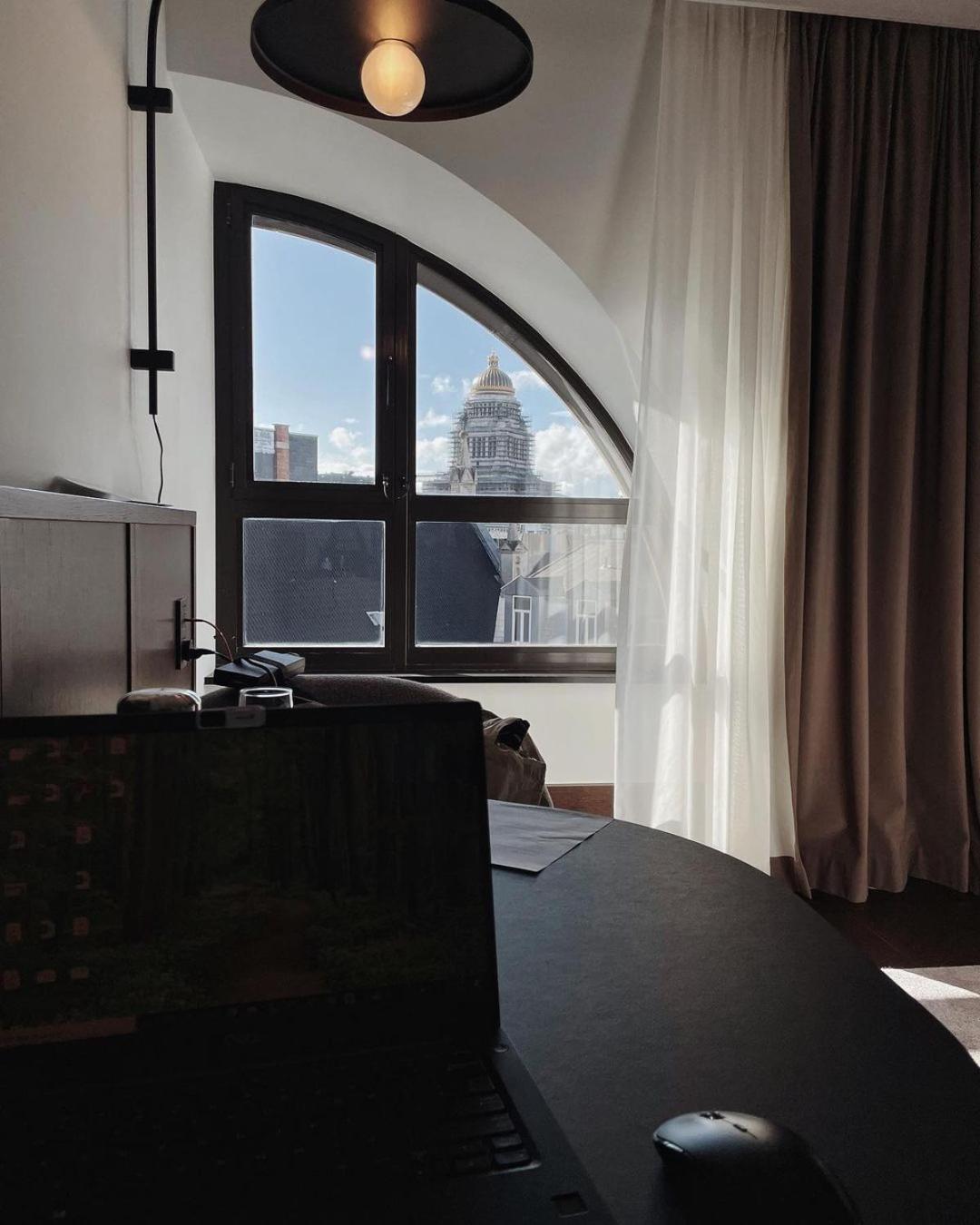 Deluxe King Room with Garden View - Photo 14