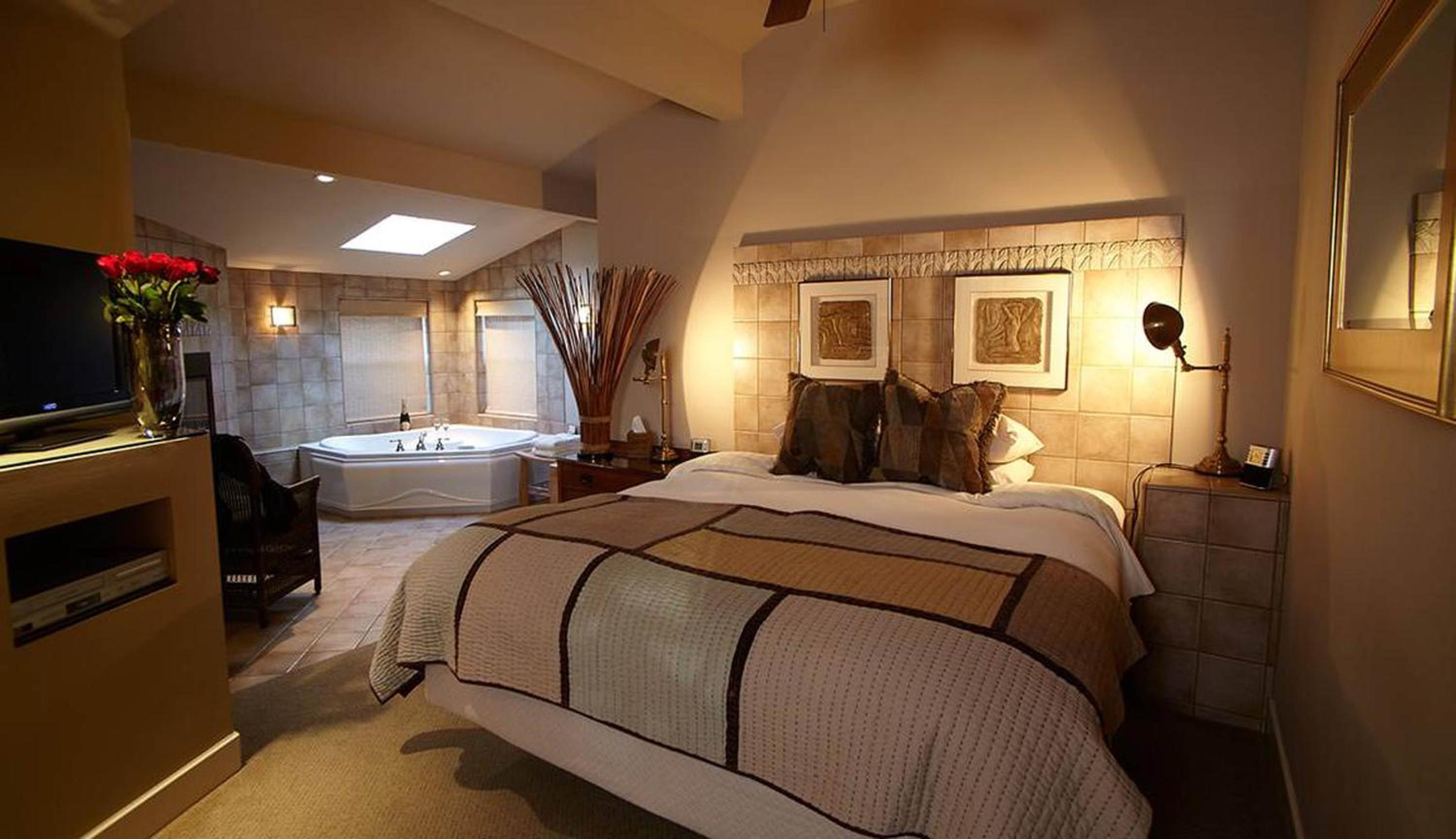 Standard King Room